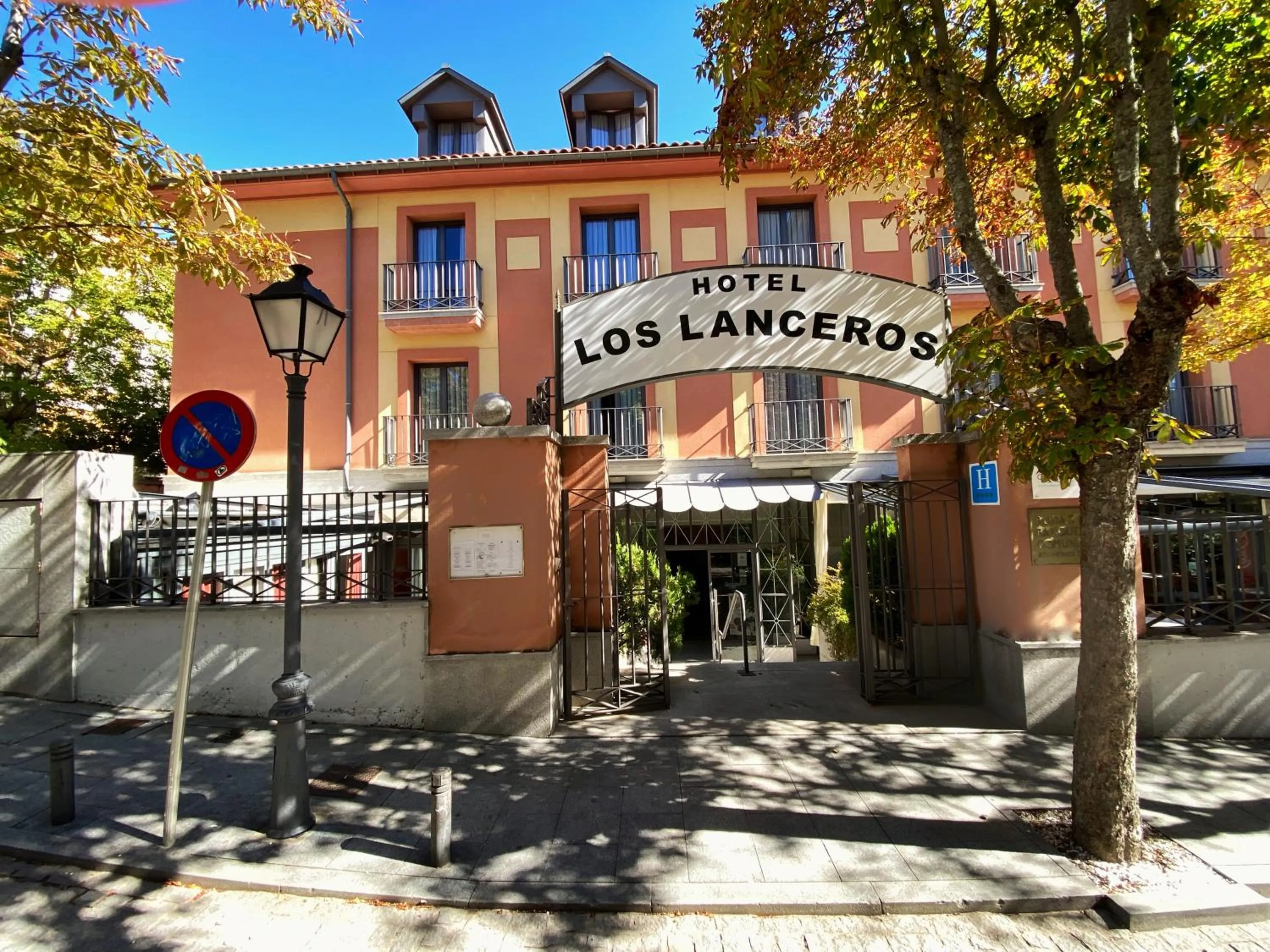 Property building in Hospedium Hotel Los Lanceros
