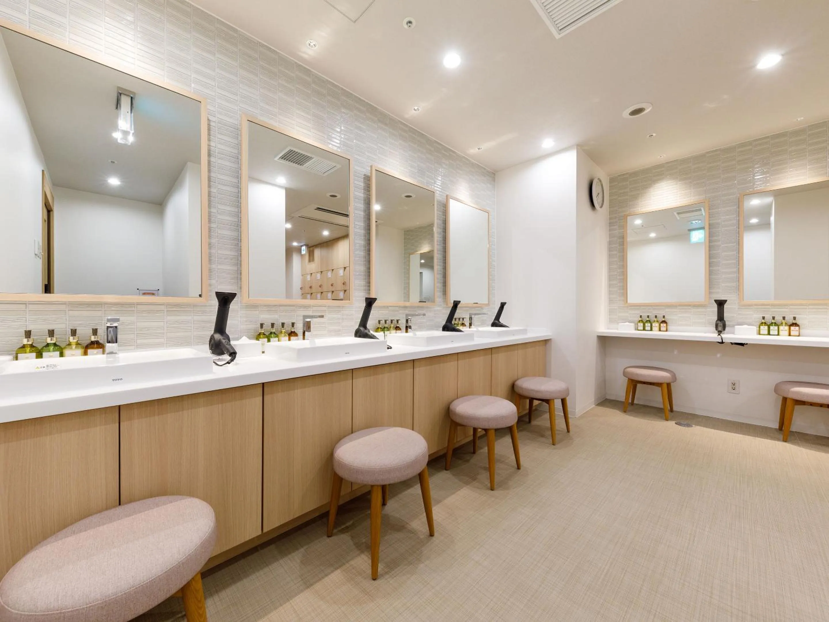 Public Bath in Nishitetsu Hotel Croom Hakata Gion Kushida Shrine