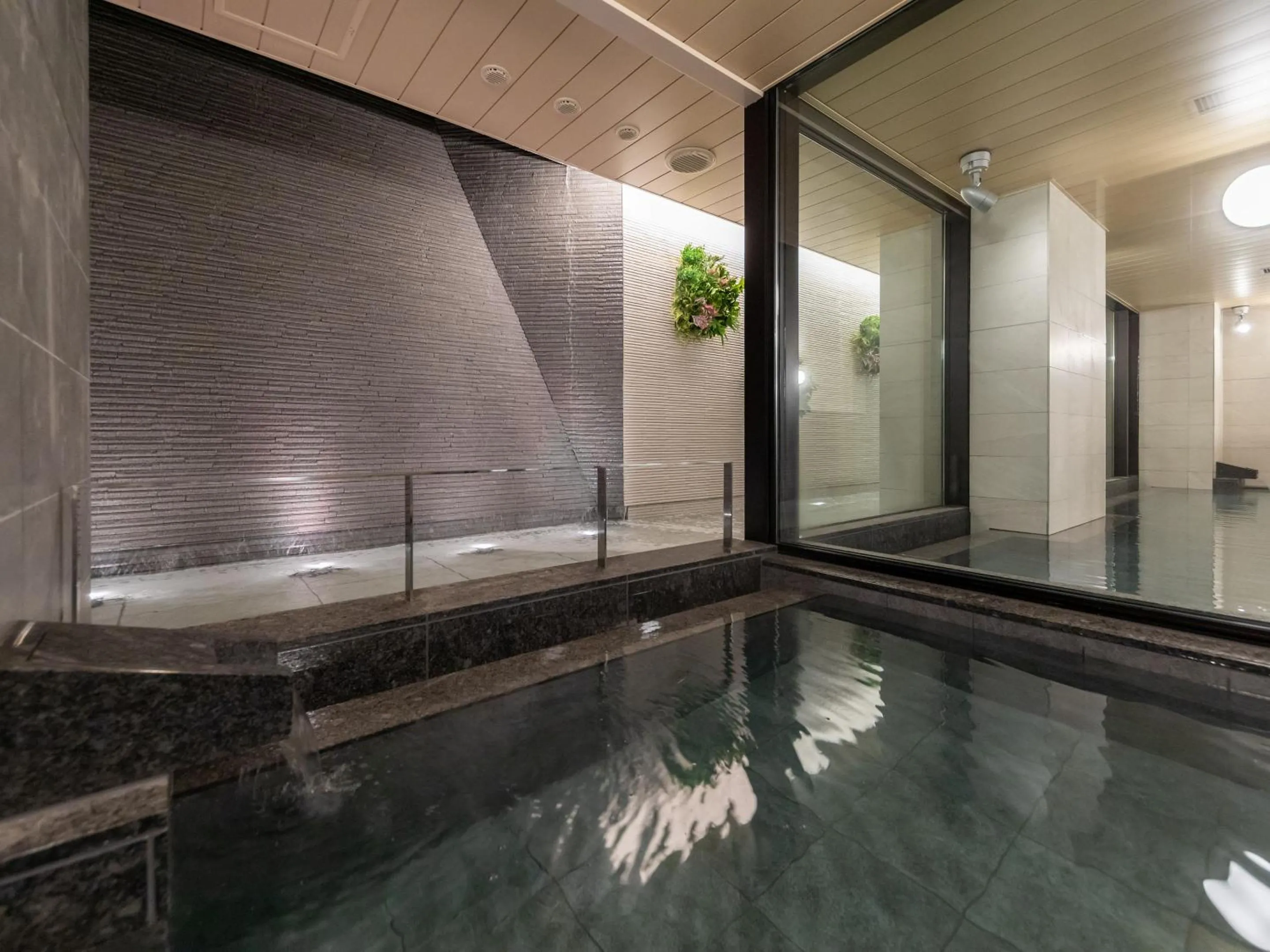 Public Bath in Nishitetsu Hotel Croom Hakata Gion Kushida Shrine