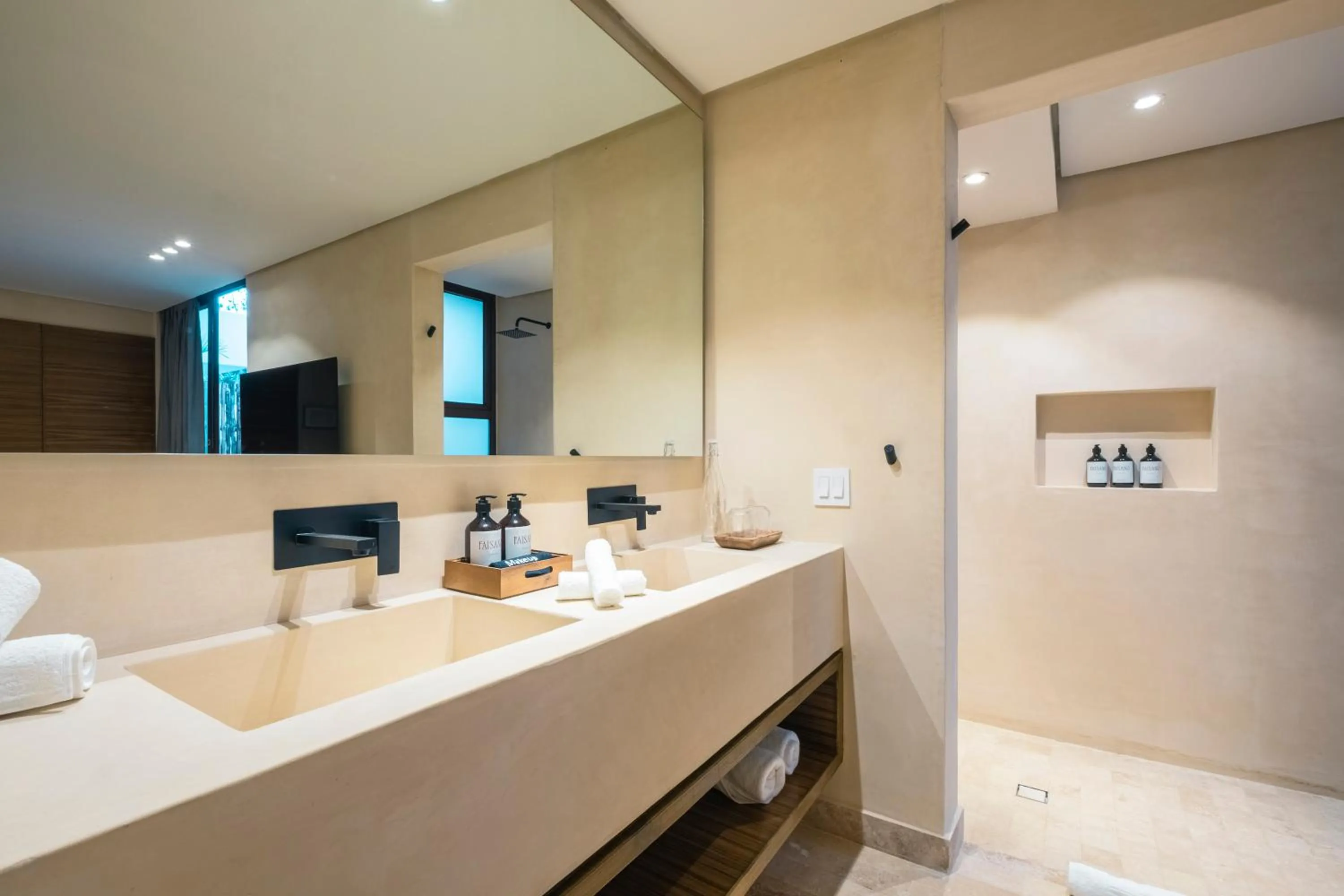 Bathroom in Collection O Faisano Boutique Luxury Hotel, Tulum Beach