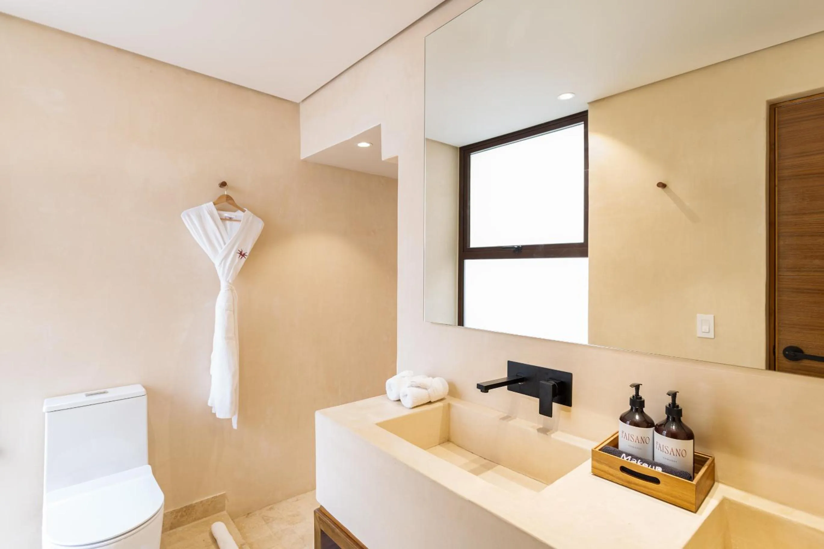 Bathroom in Collection O Faisano Boutique Luxury Hotel, Tulum Beach