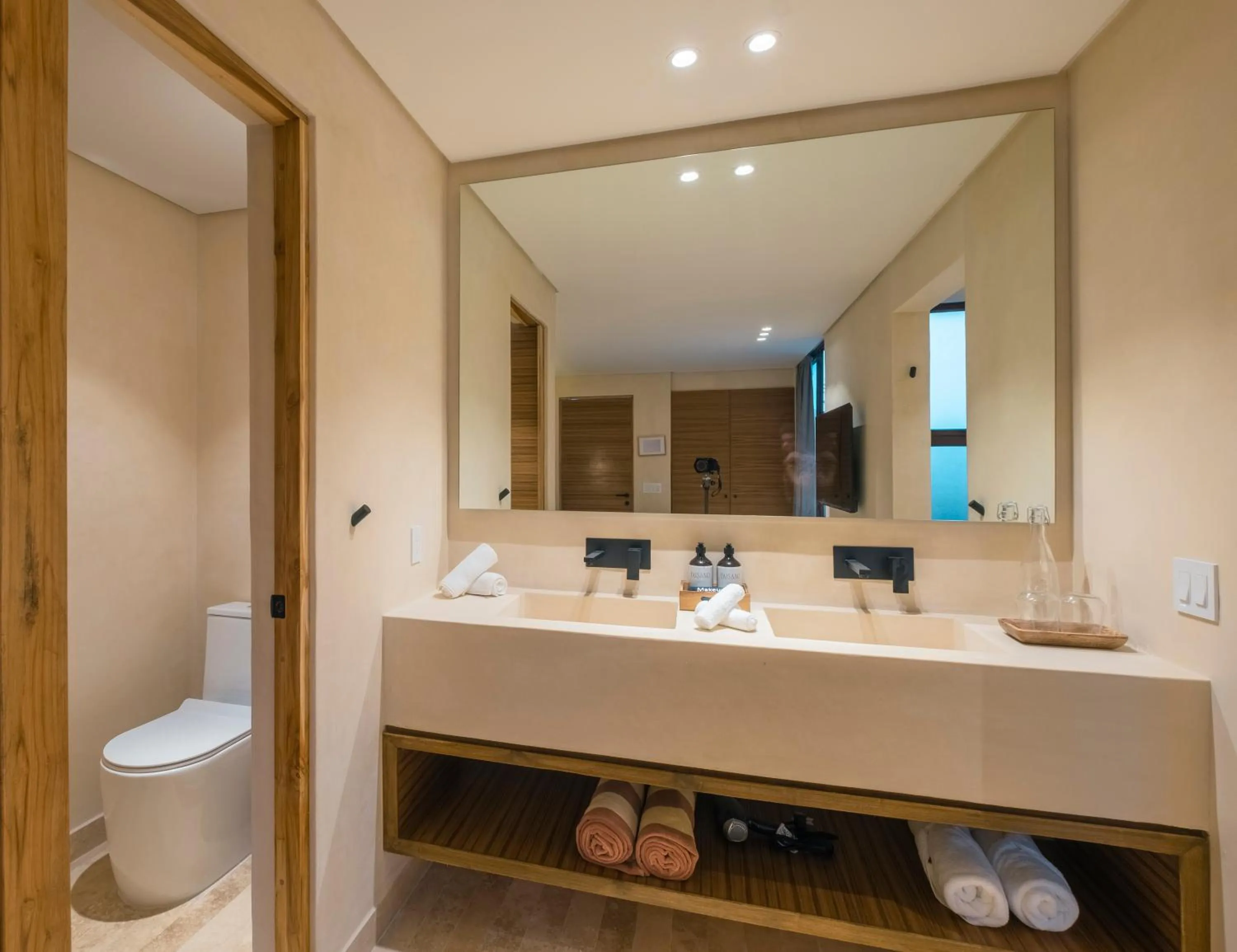 Bathroom in Collection O Faisano Boutique Luxury Hotel, Tulum Beach