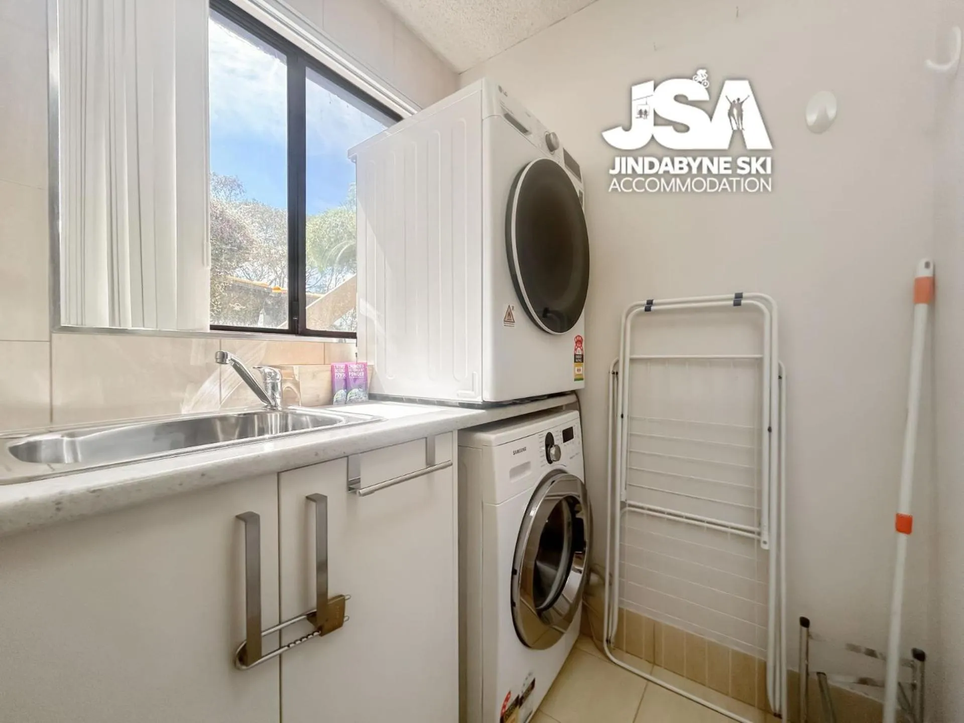 laundry in Silvers 1