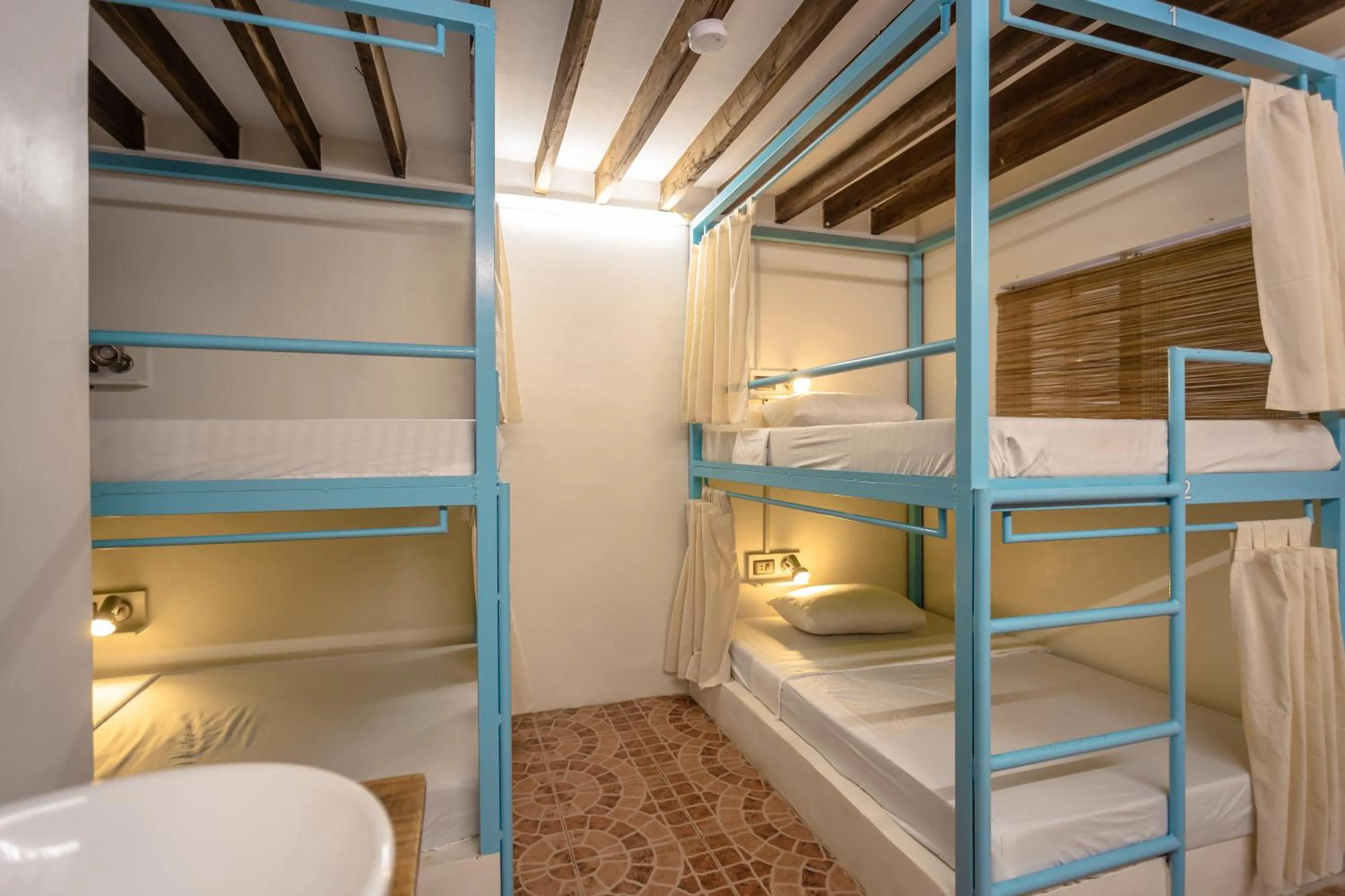 Bed in Mad Monkey Panglao