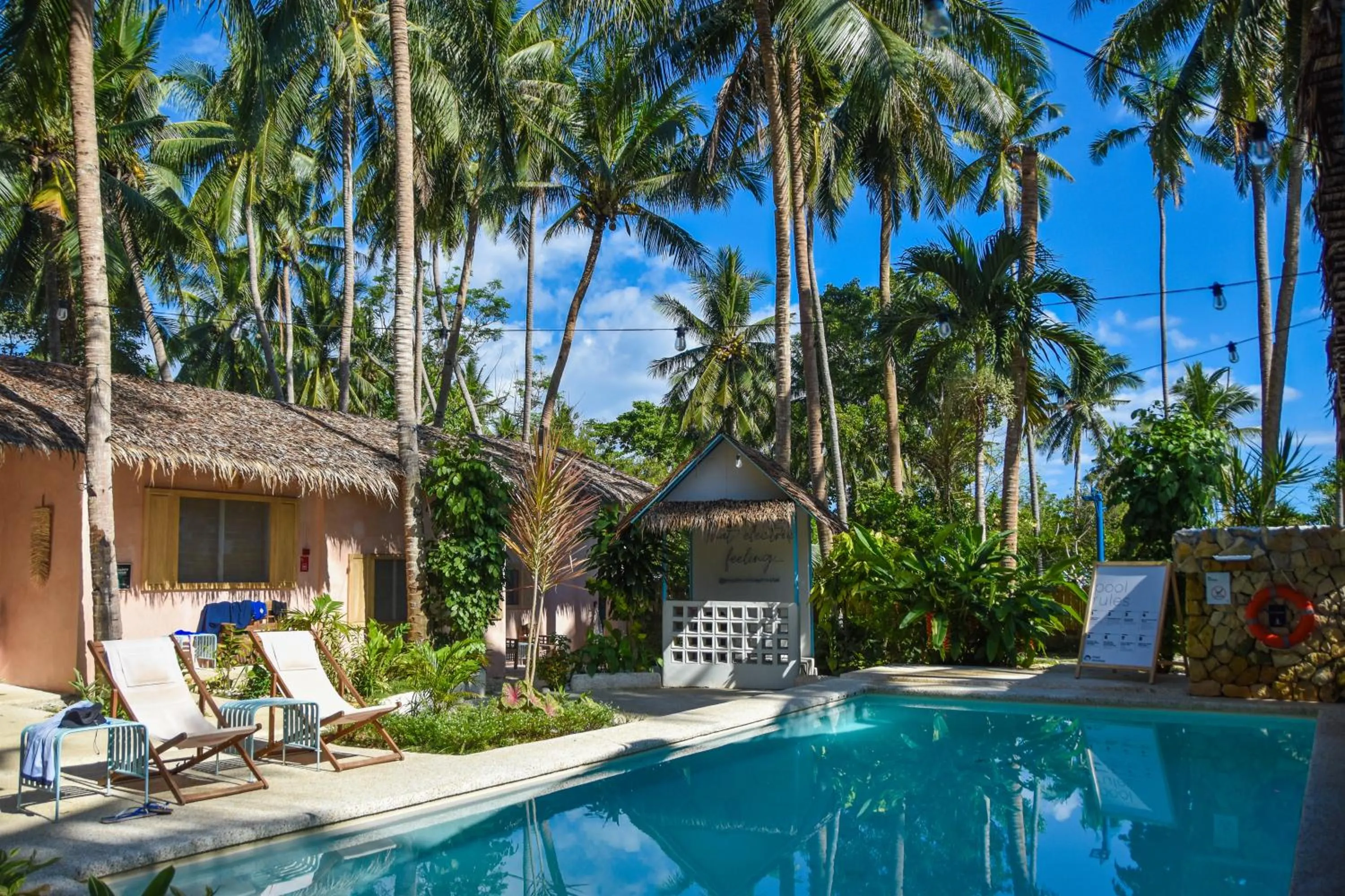 Facade/entrance in Mad Monkey Panglao