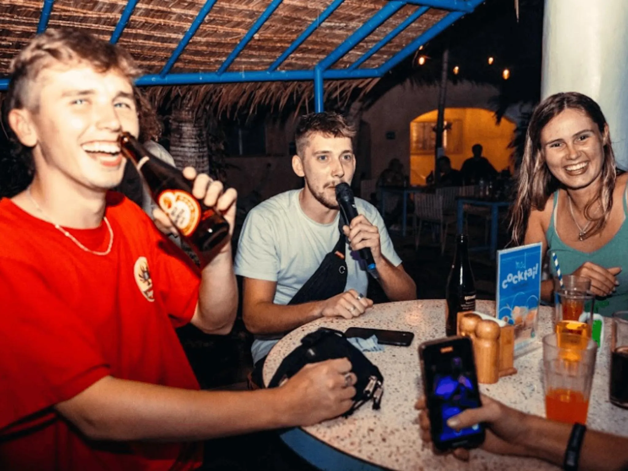 Evening entertainment in Mad Monkey Panglao