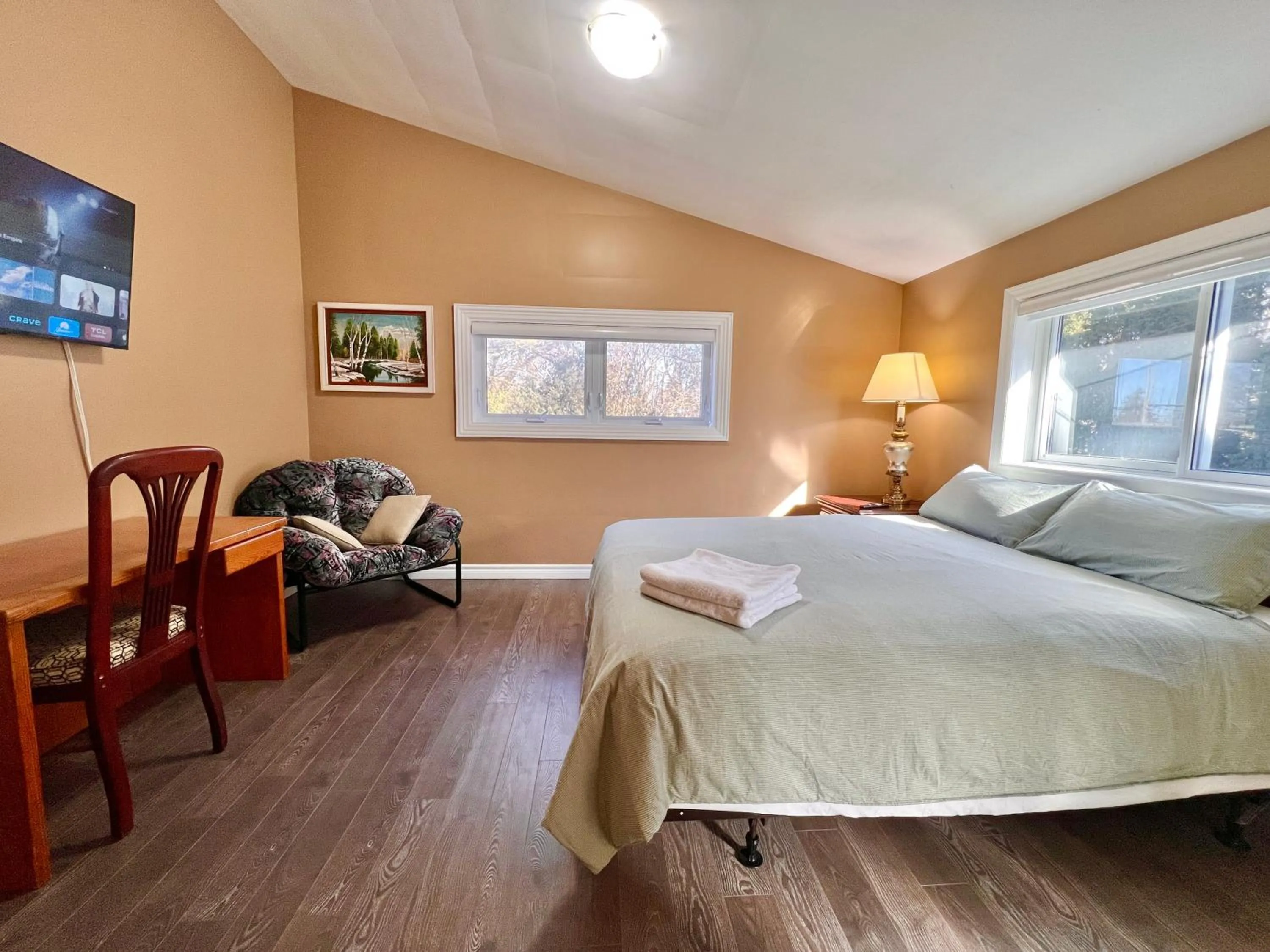 Newly Renovated Home in Central Aurora