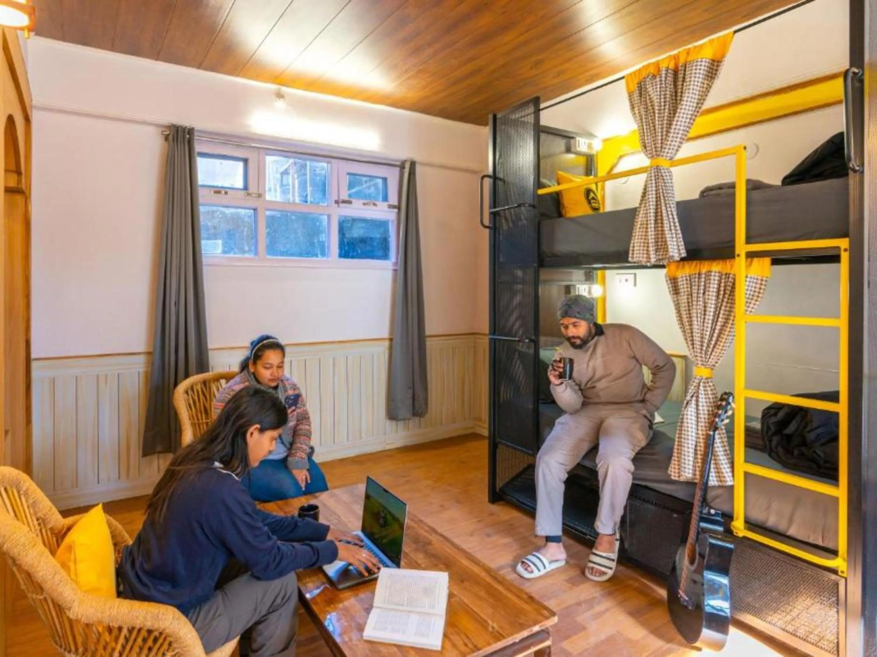 People in The Hosteller Narkanda