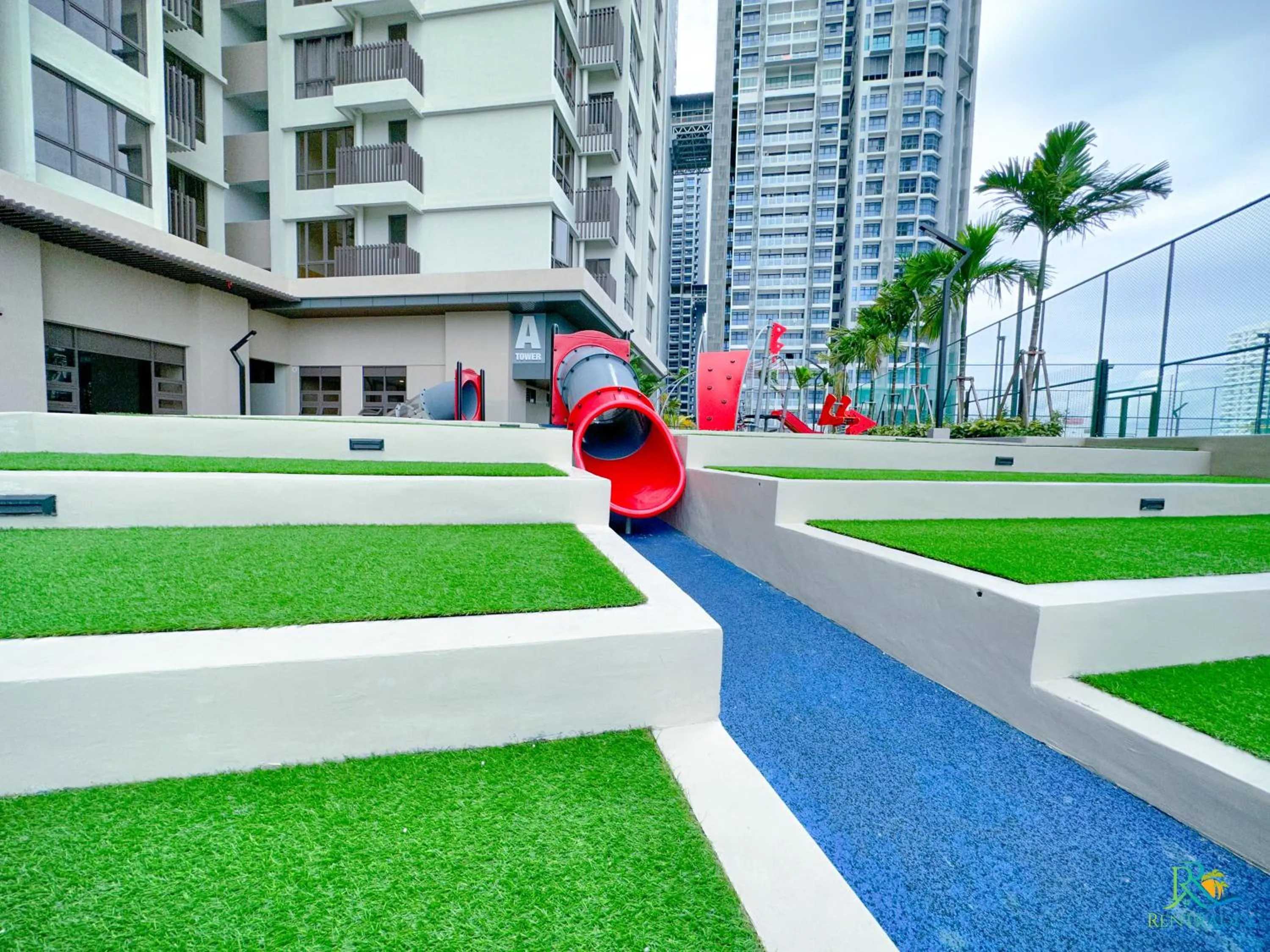 Children play ground in Bali Sea View Residences Melaka at Stayrene