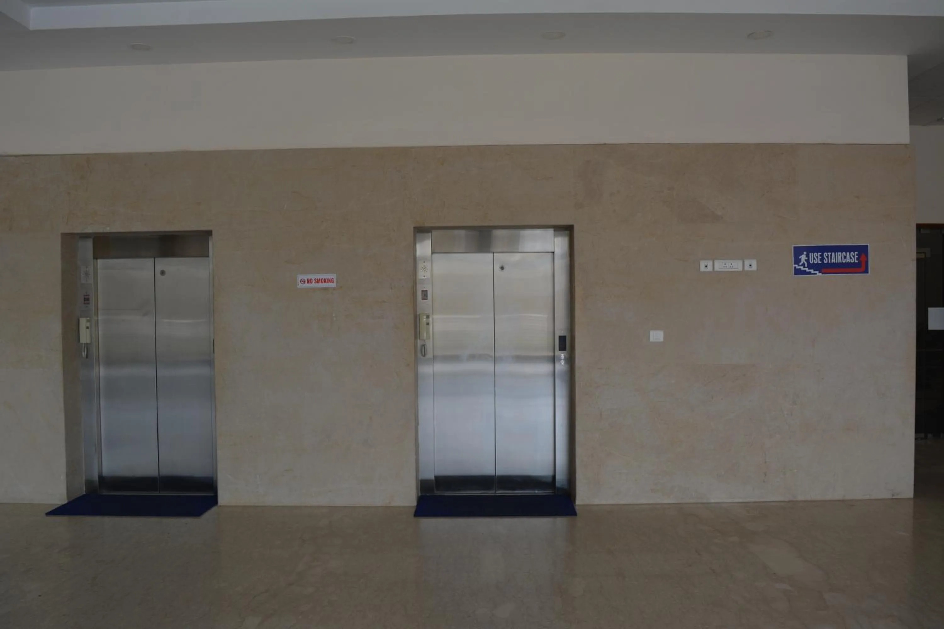 elevator in Hotel Ambicas Grand