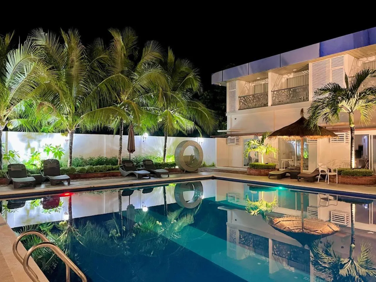 Night in 라메디 리조트 보홀 Ramede Resort Bohl