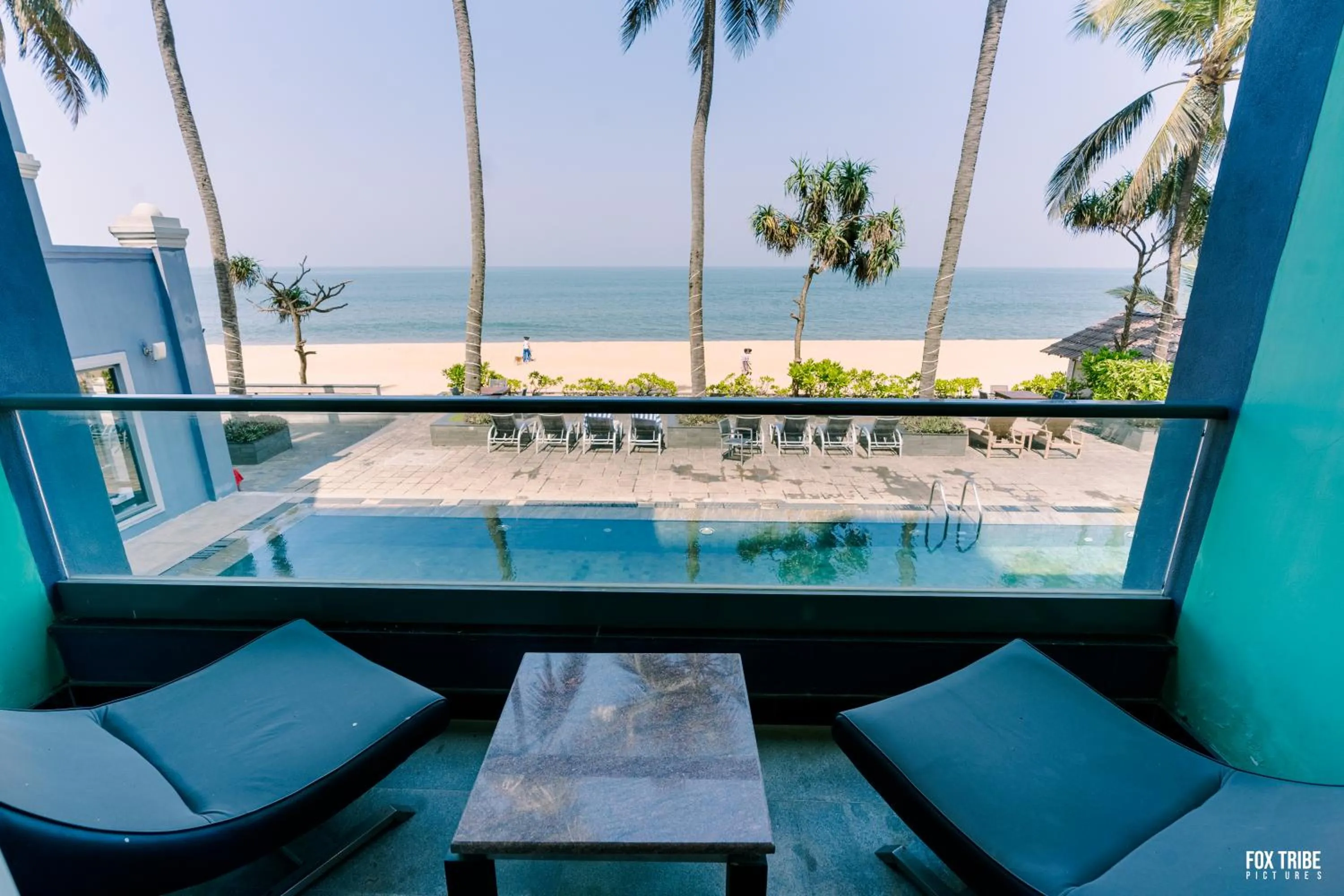 Sea view in Earl's Regent Negombo "Golden Shore at Your Door - Find Your Dream Stay"