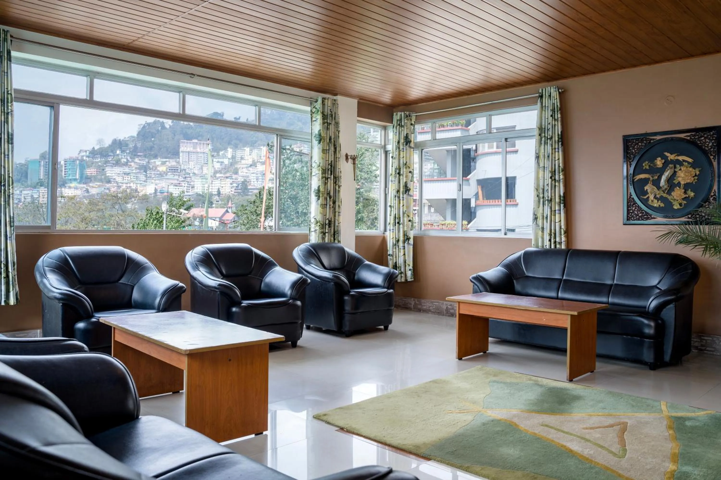 Meeting/conference room in Sparrow Juniper Tree 2 min walk To Mg Marg