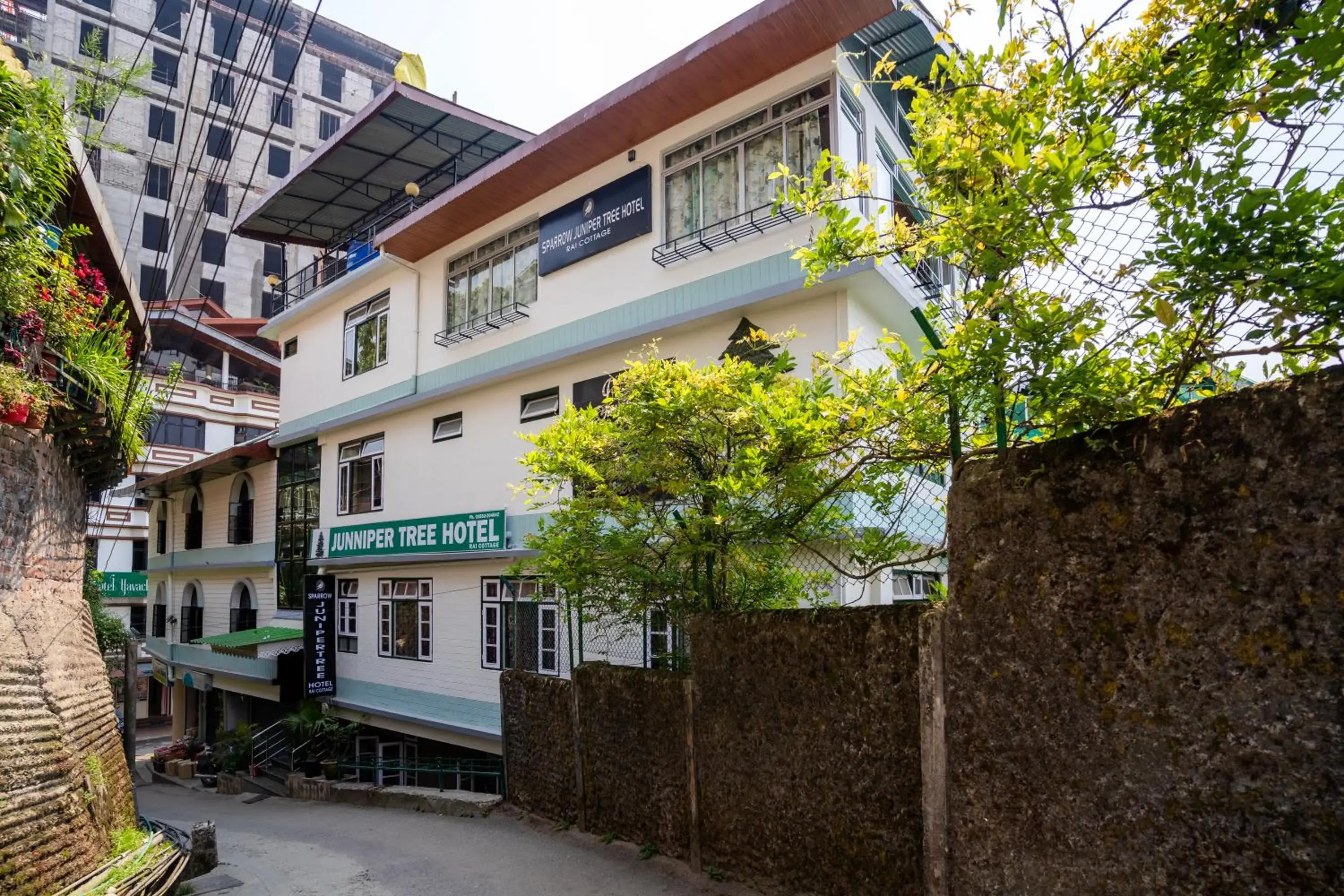 Property building in Sparrow Juniper Tree 2 min walk To Mg Marg Property building in Sparrow Juniper Tree 2 min walk To Mg Marg