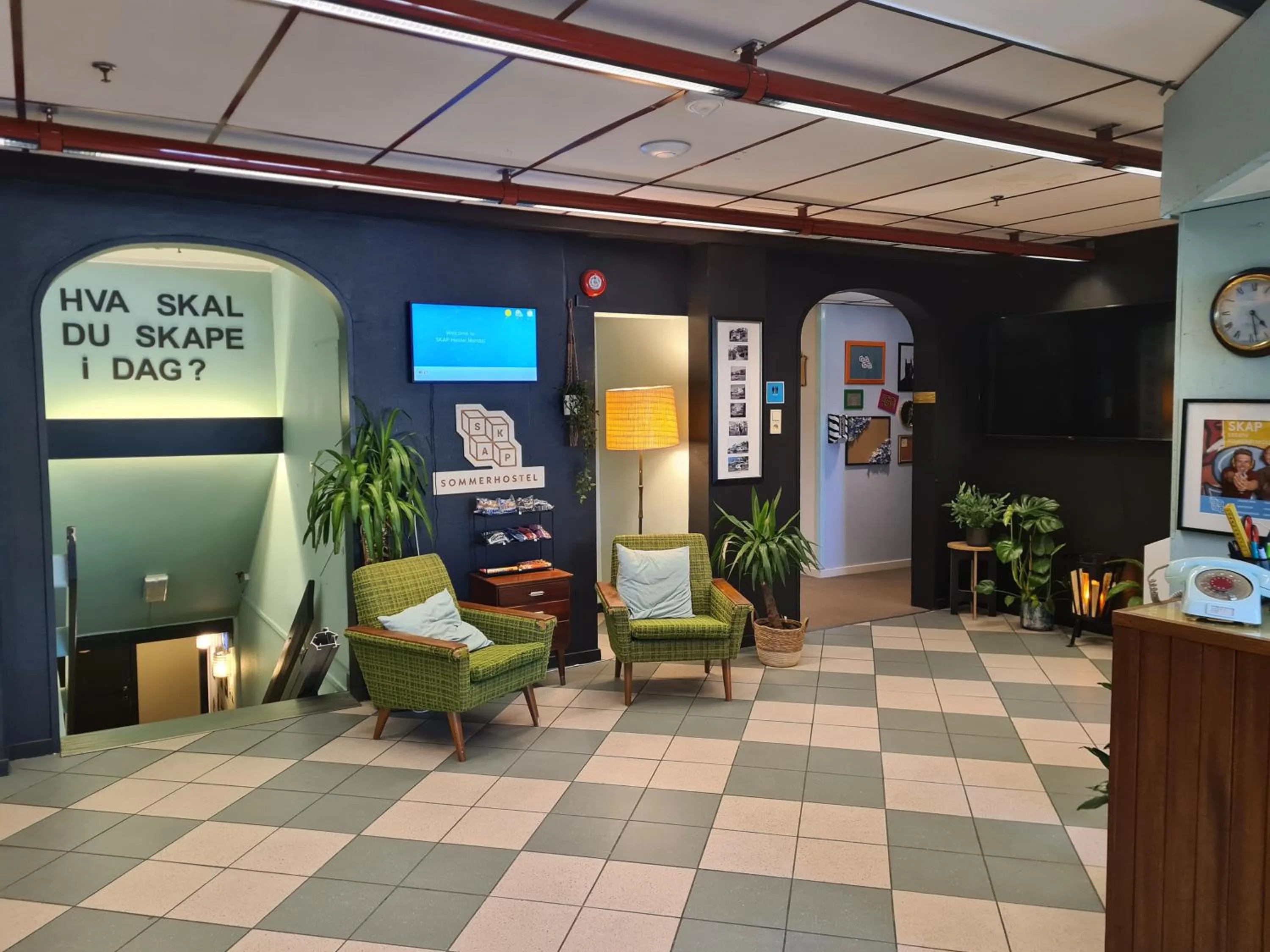 Lobby or reception in SKAP Hostel Mandal