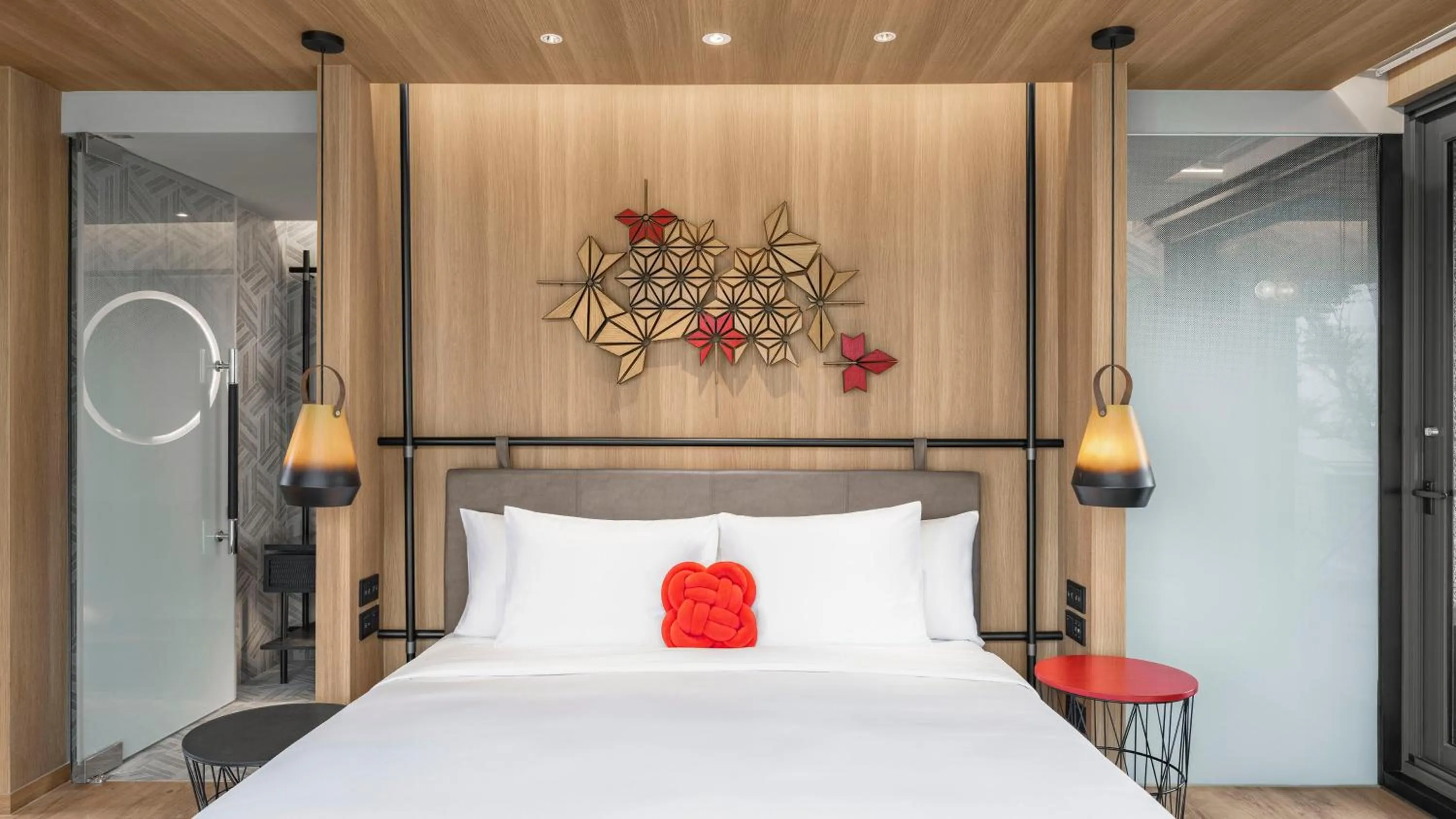 Photo of the whole room, Bed in Hotel Indigo Alishan by IHG