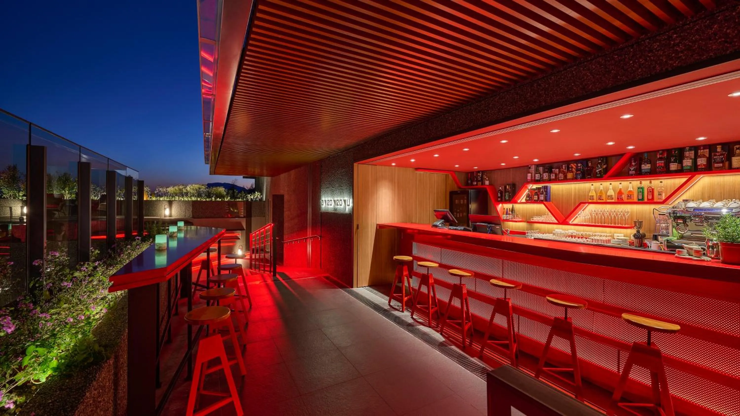 Lounge or bar in Hotel Indigo Alishan by IHG