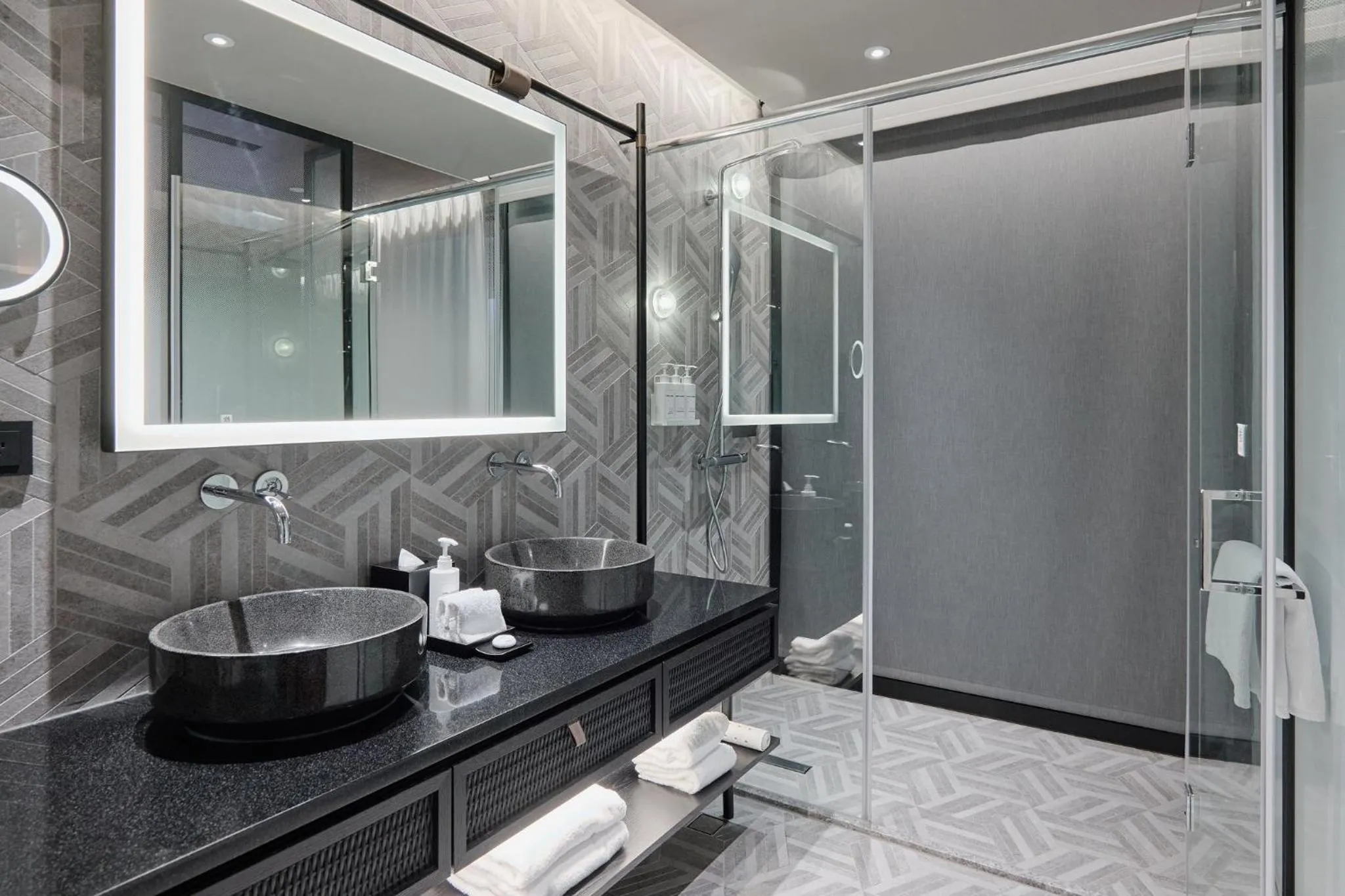 Bathroom in Hotel Indigo Alishan by IHG