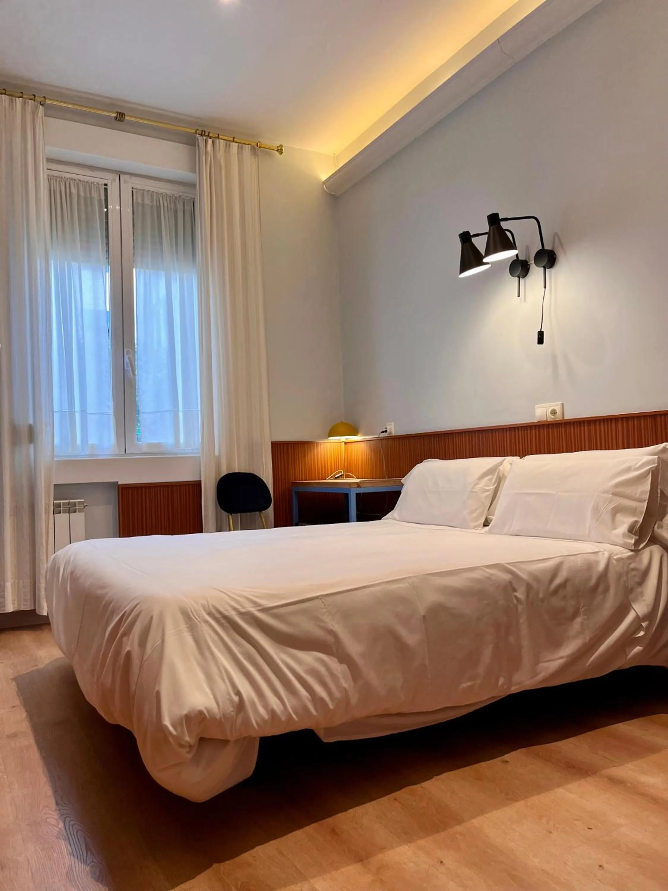 Photo of the whole room, Bed in Hostal La Vera