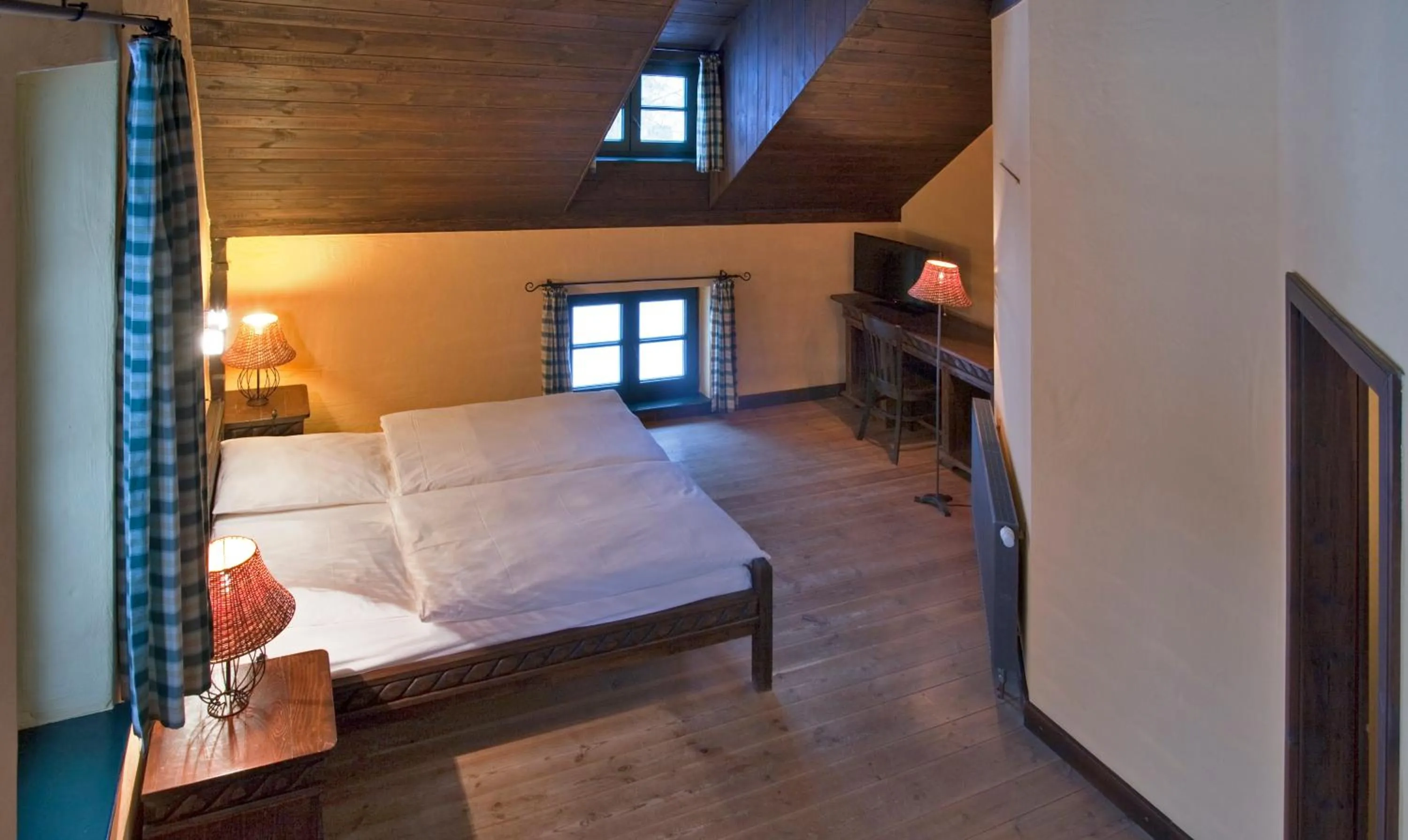 Photo of the whole room, Bed in Vielanker Brauhaus GmbH