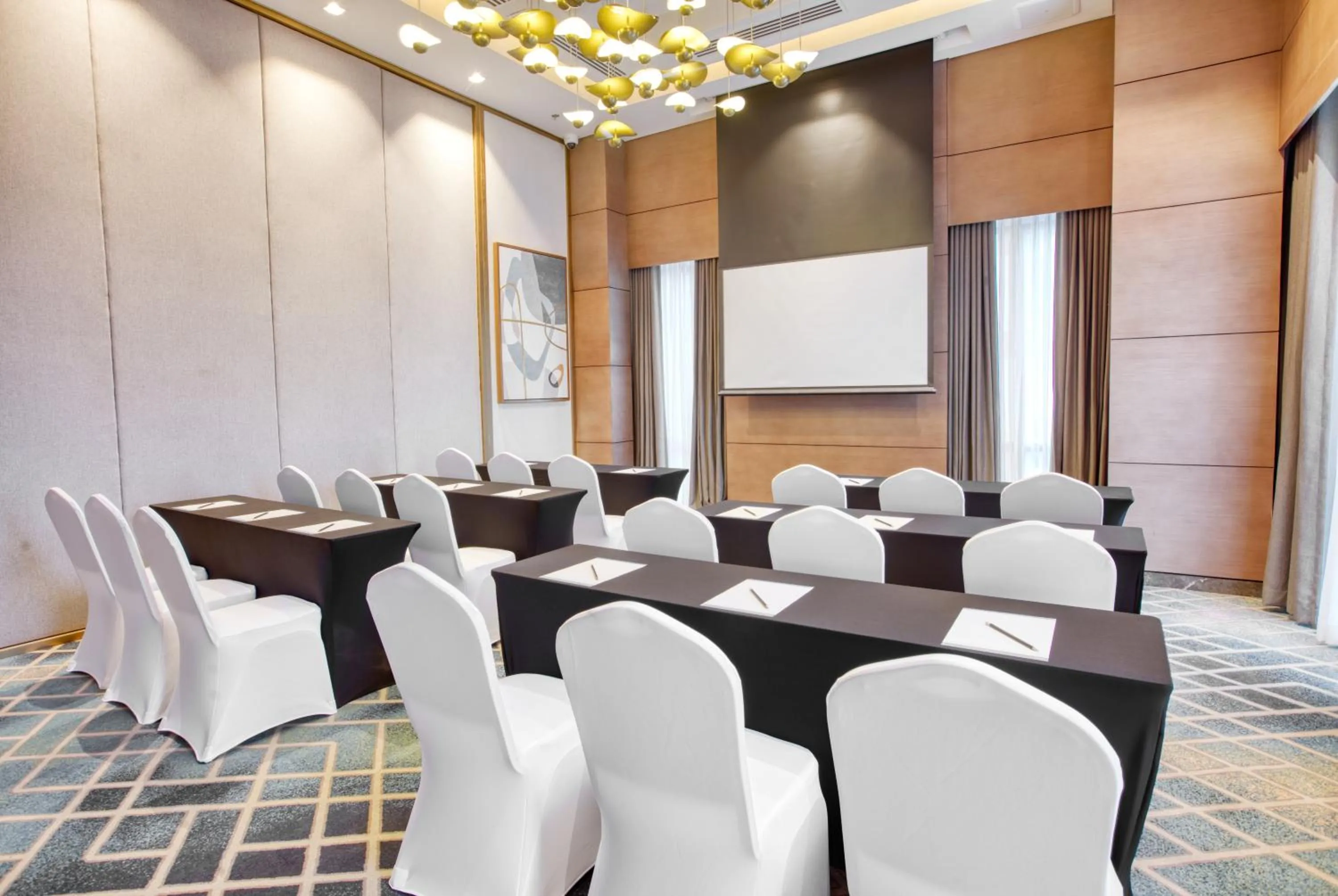 Meeting/conference room in Mercure Mactan Cebu