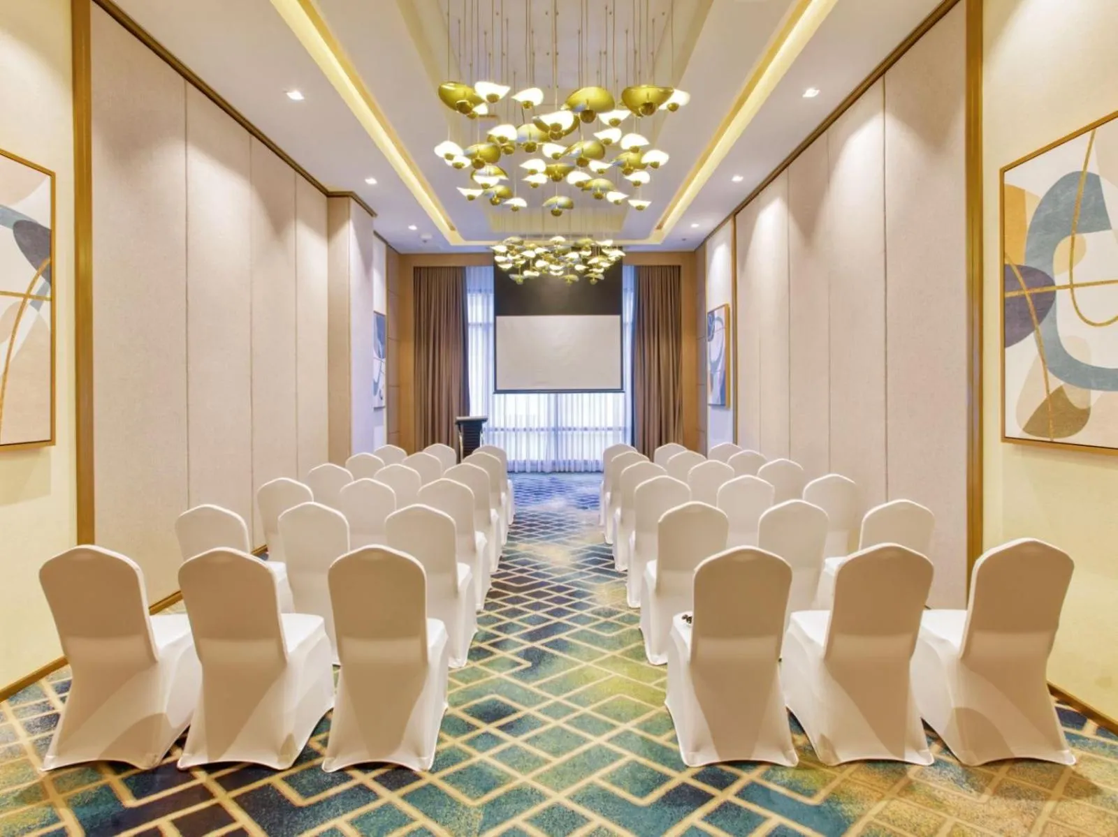 Meeting/conference room in Mercure Mactan Cebu