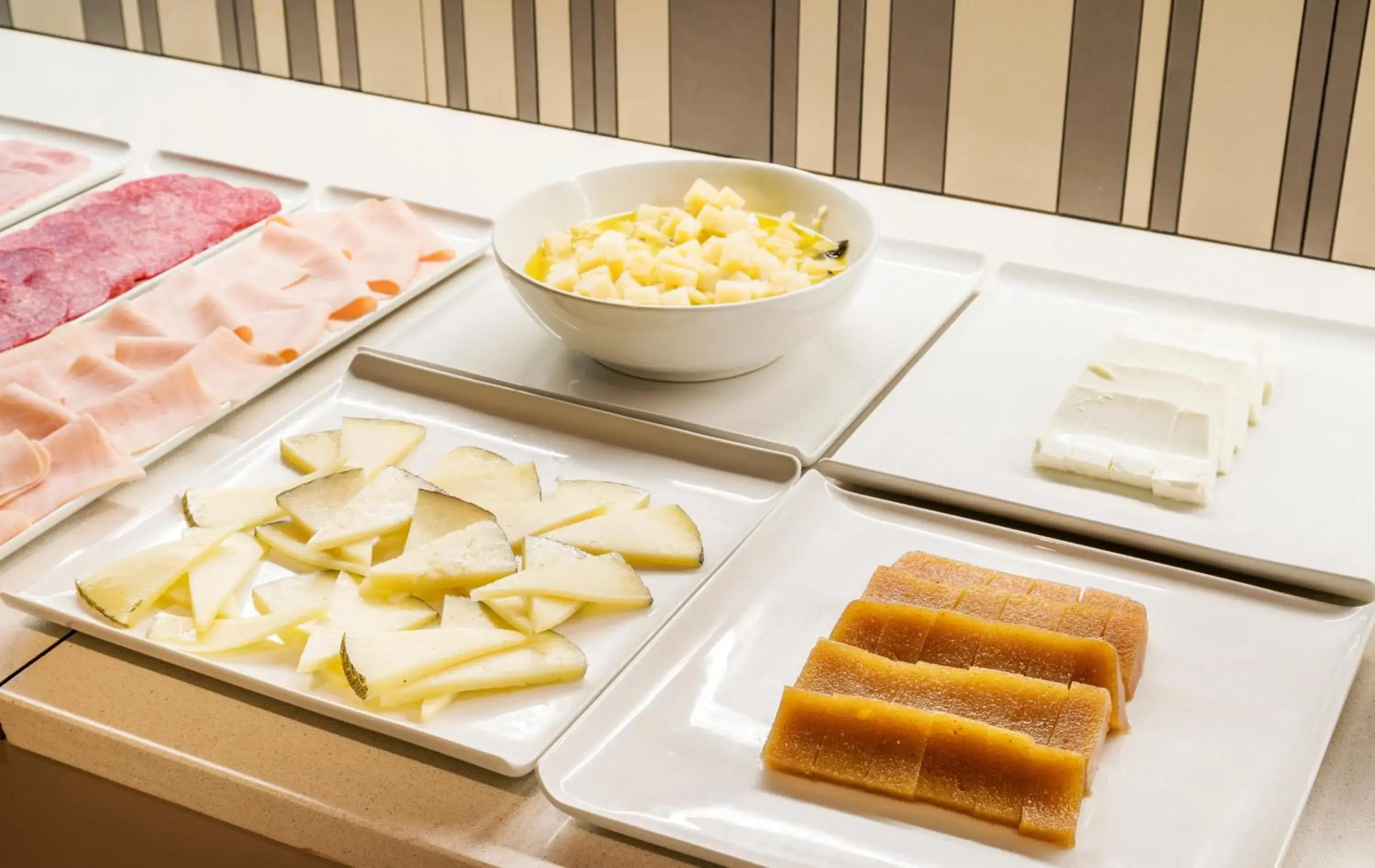 Buffet breakfast in Ilunion Golf Badajoz Buffet breakfast in Ilunion Golf Badajoz