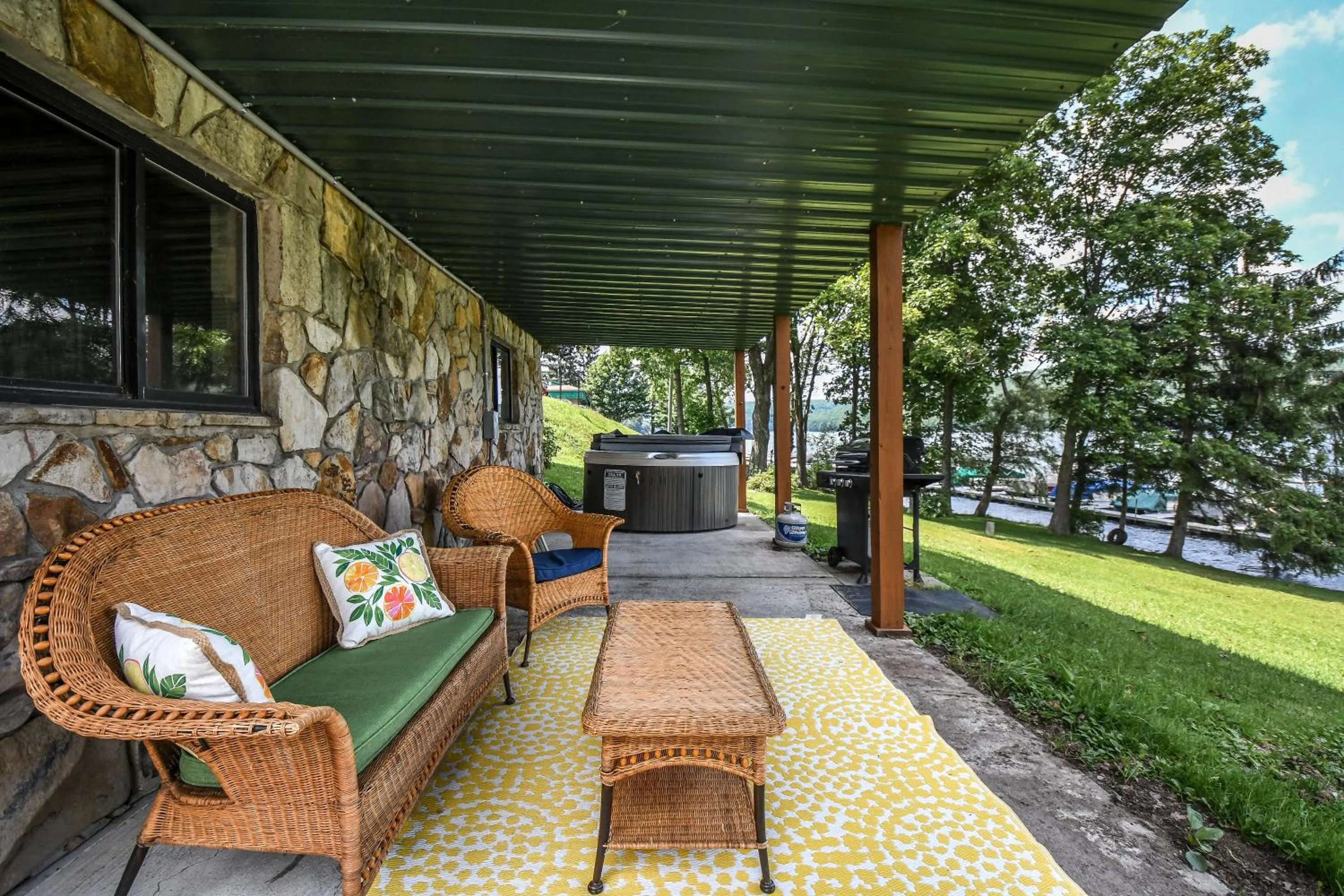 Canoe Cottage