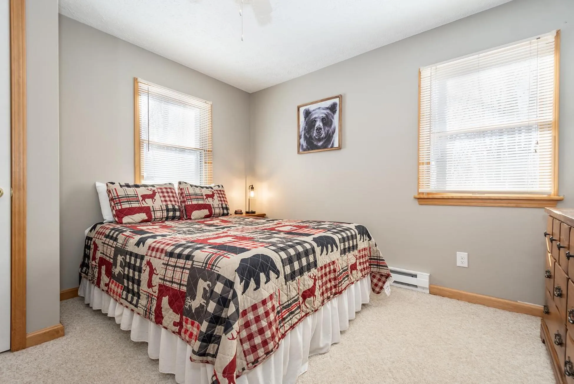 Property building, Bed in Cedarwoods