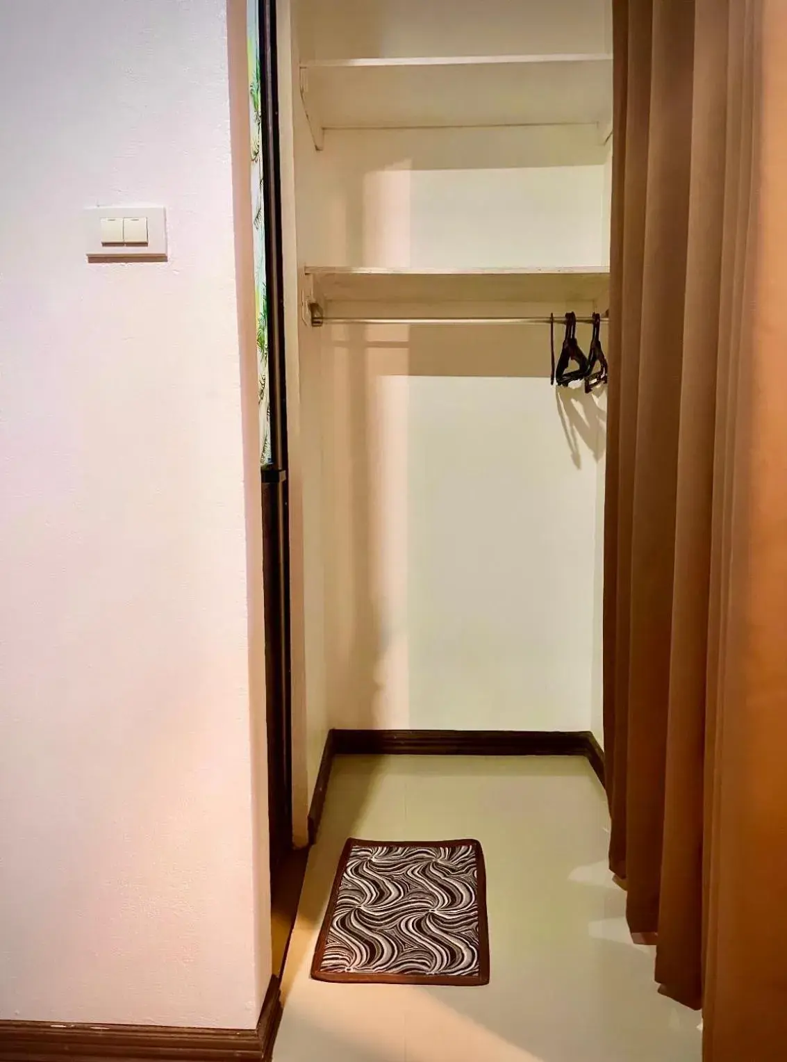 Bed in Flo Island Home Bed in Flo Island Home