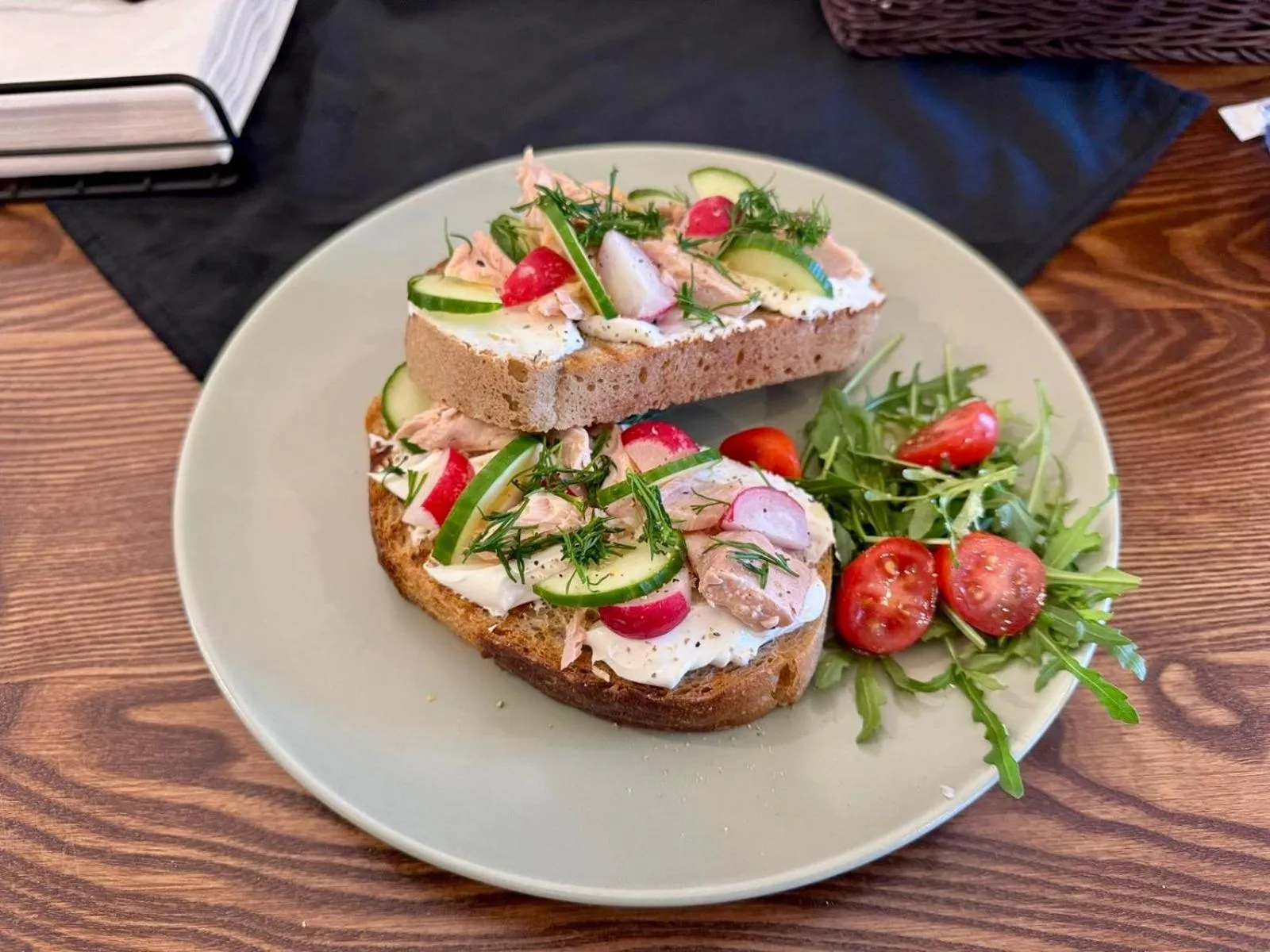 Restaurant/places to eat in The Old Townhouse