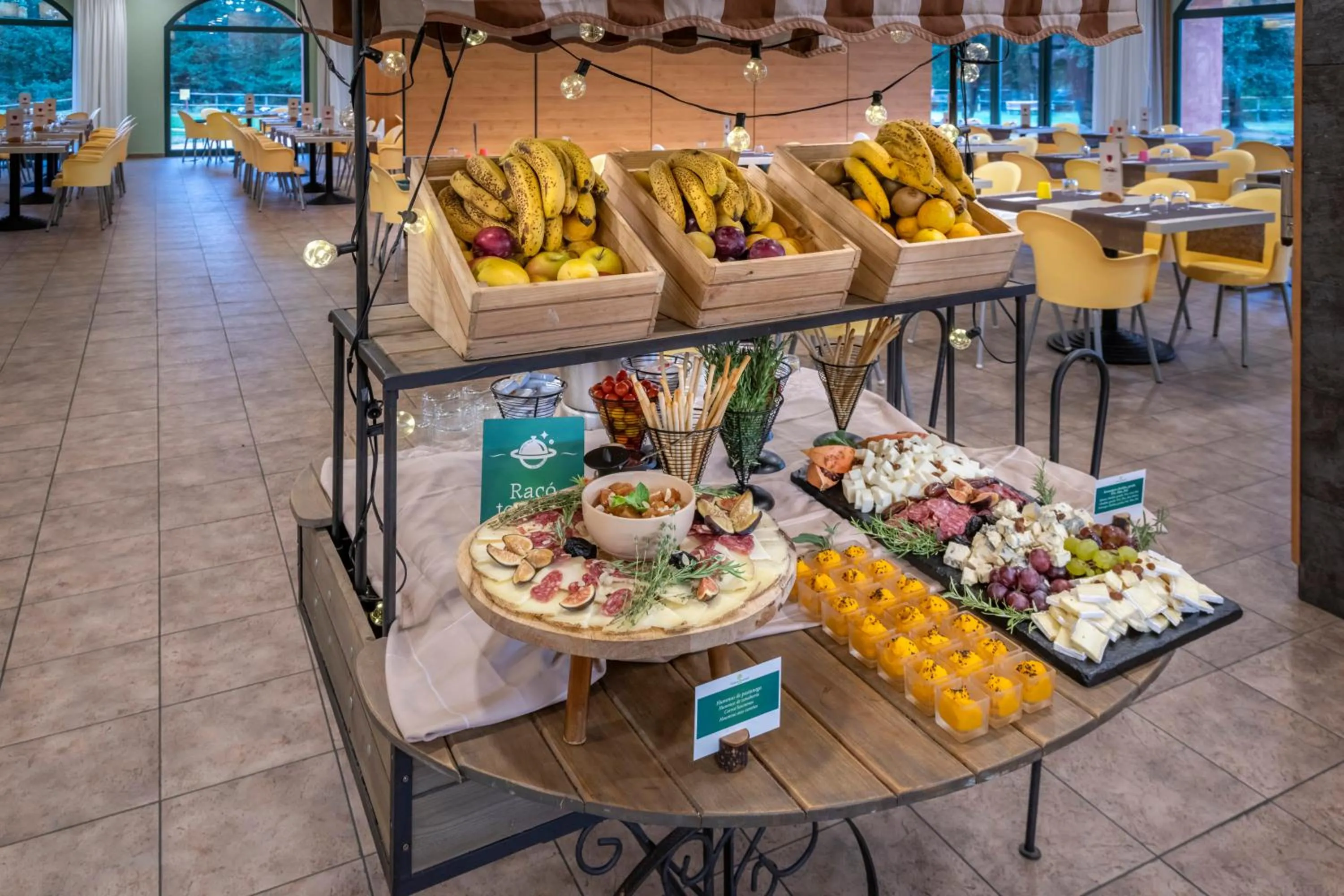 Restaurant/places to eat in Vilar Rural De Sant Hilari Sacalm by Serhs Hotels