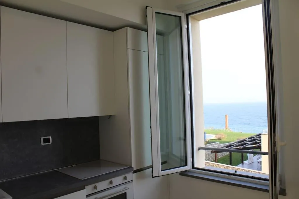 Kitchen or kitchenette in Appartamento romantico con piscina