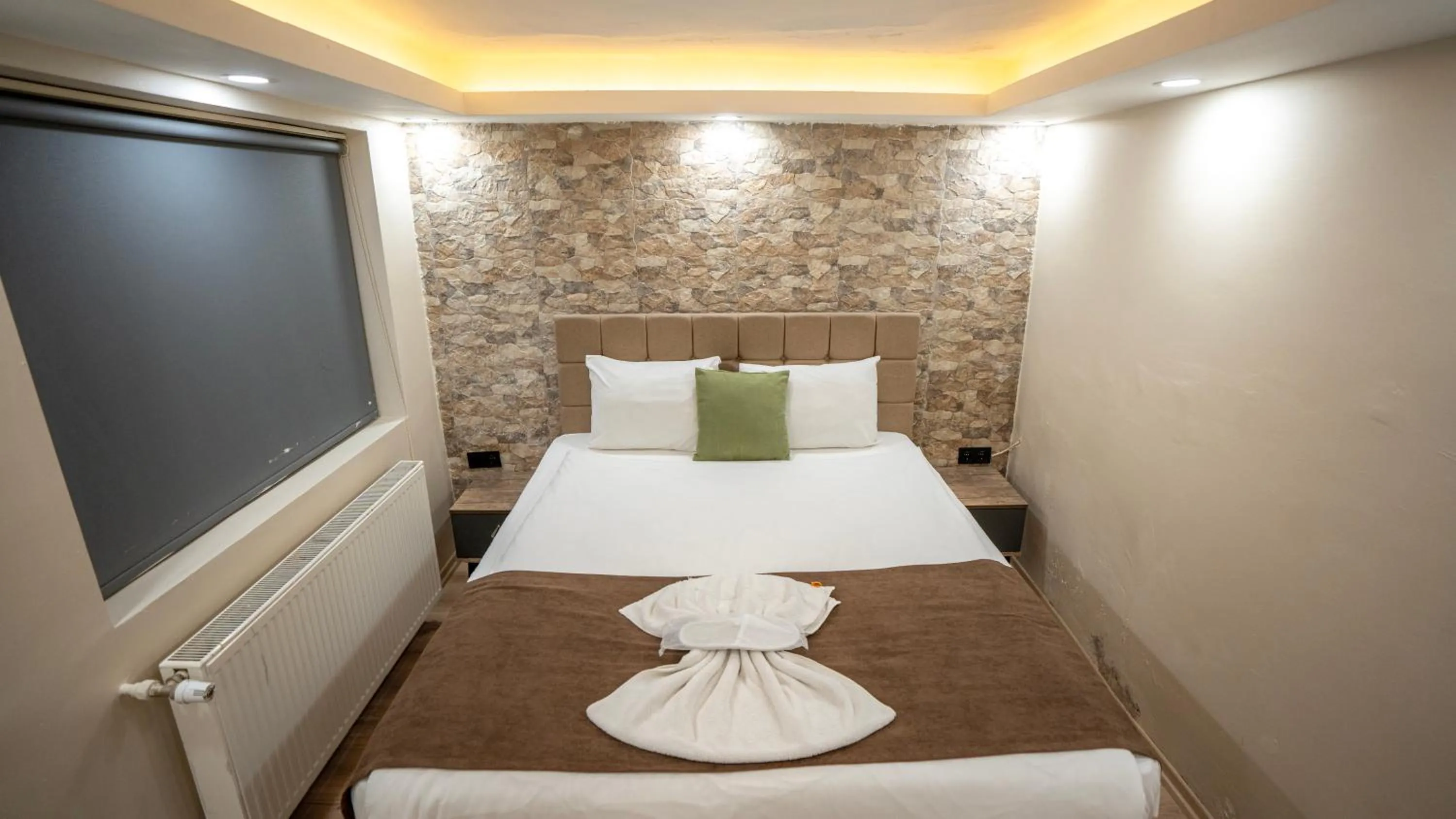 Bed in MİLA SUİTES TAKSİM