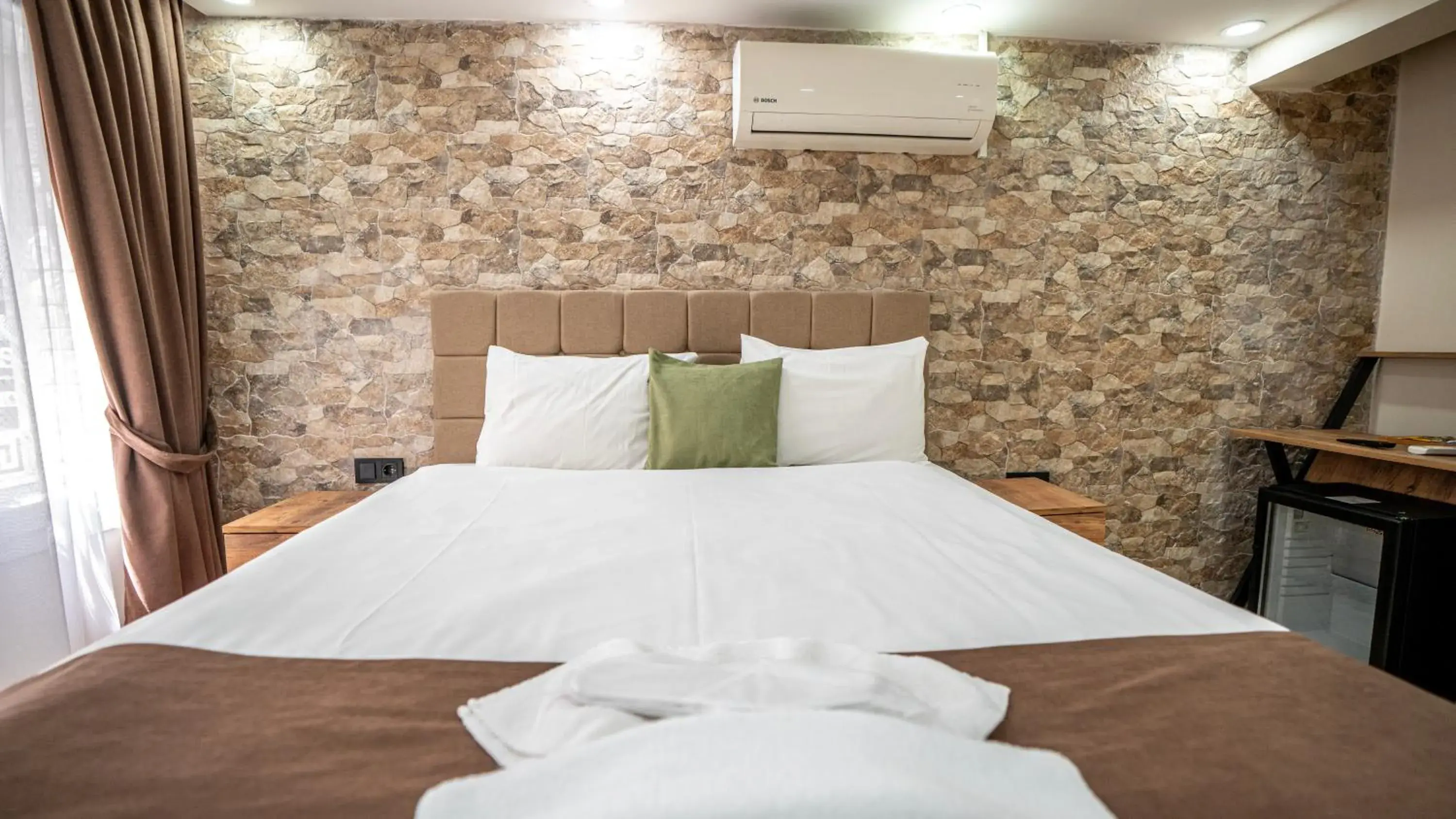 Bed in MİLA SUİTES TAKSİM Bed in MİLA SUİTES TAKSİM