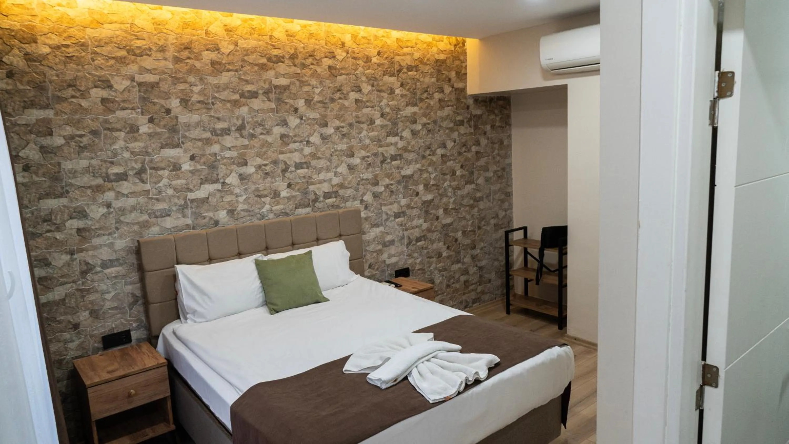 Bed in MİLA SUİTES TAKSİM