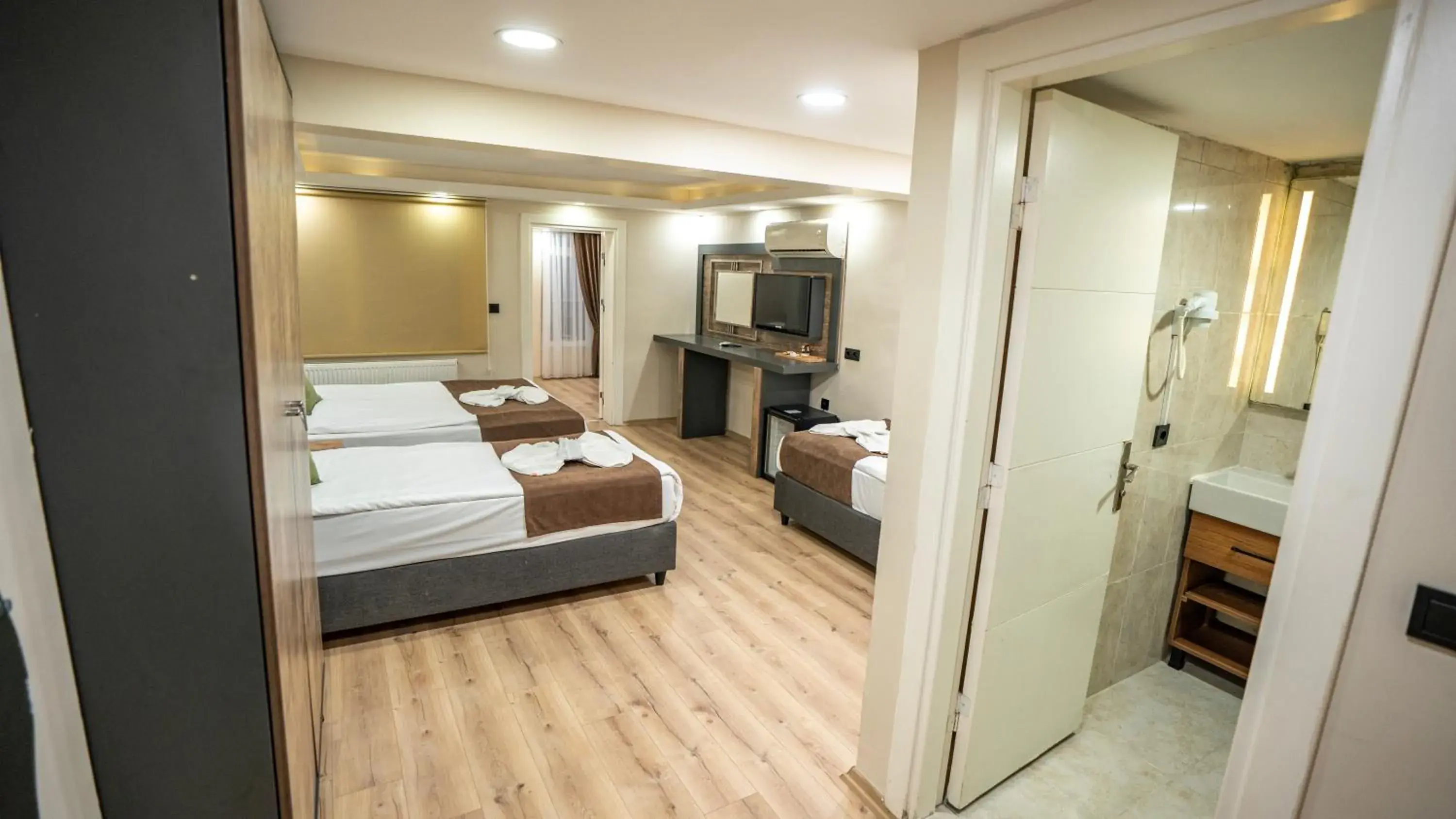 Bed in MİLA SUİTES TAKSİM Bed in MİLA SUİTES TAKSİM