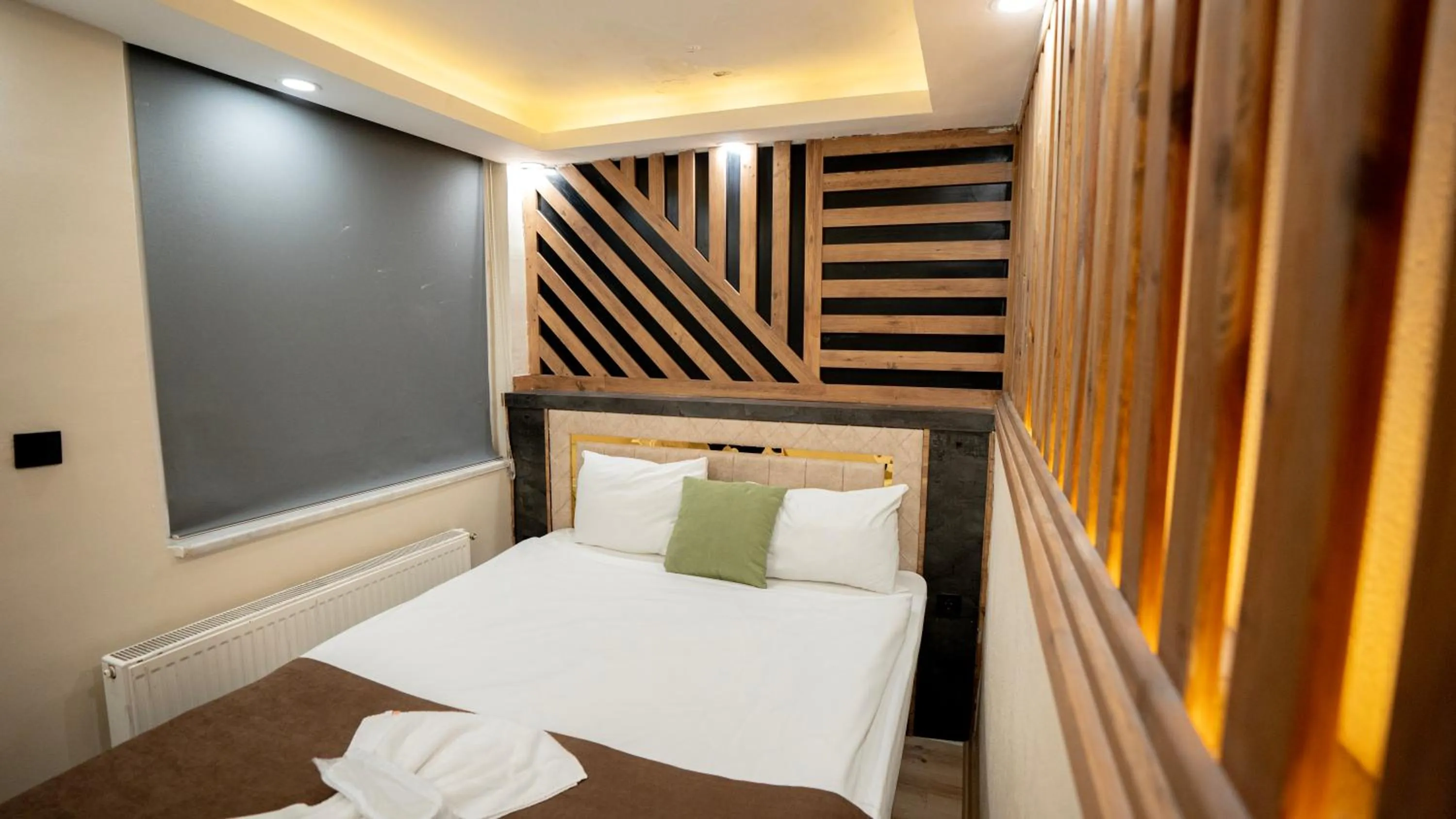 Bed in MİLA SUİTES TAKSİM