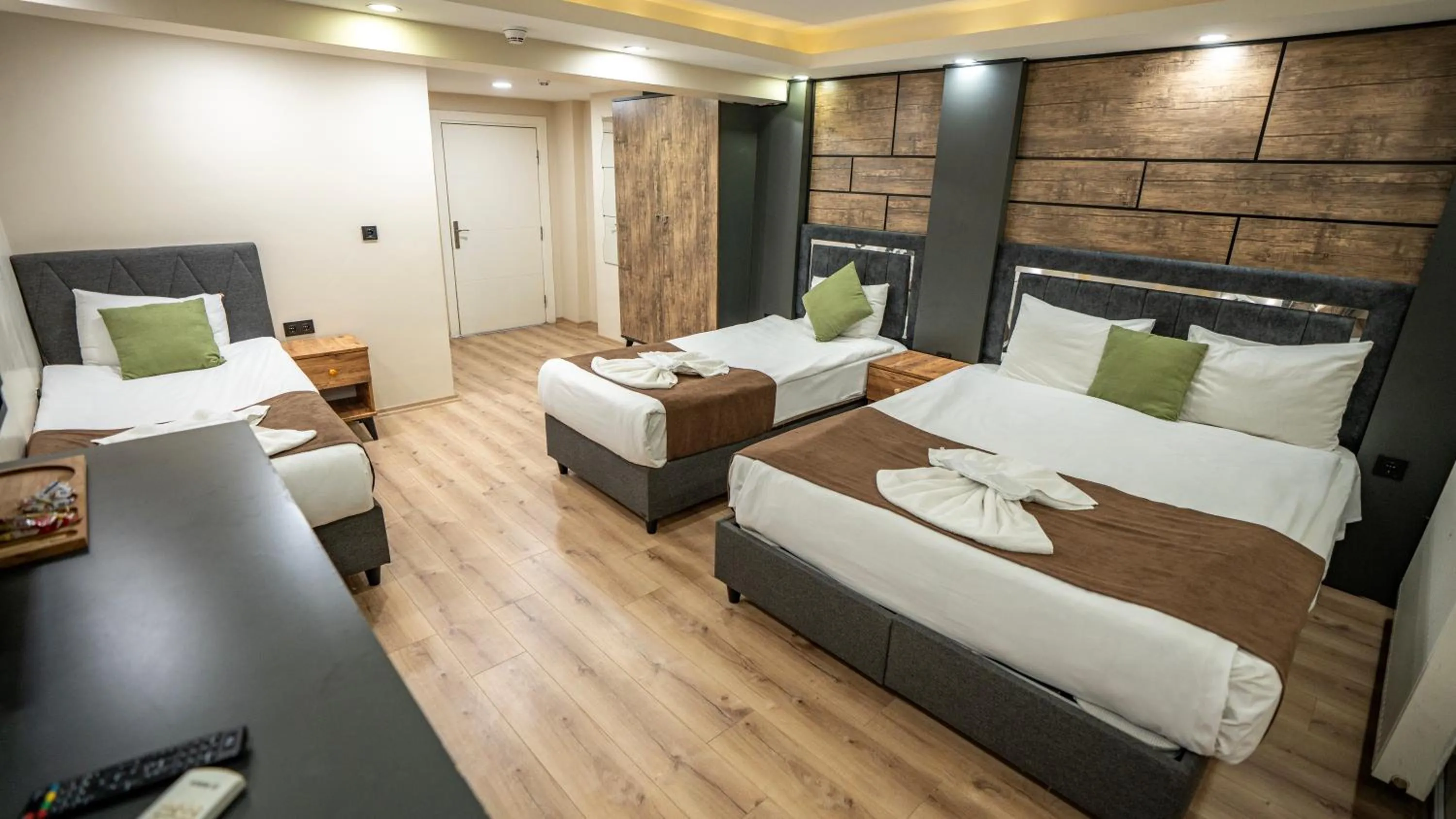 Bed in MİLA SUİTES TAKSİM