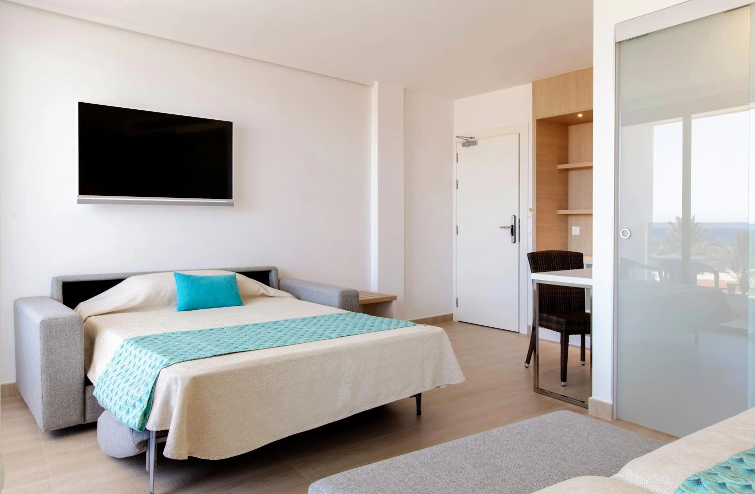 Bed in Marvell Club Hotel & Apartments