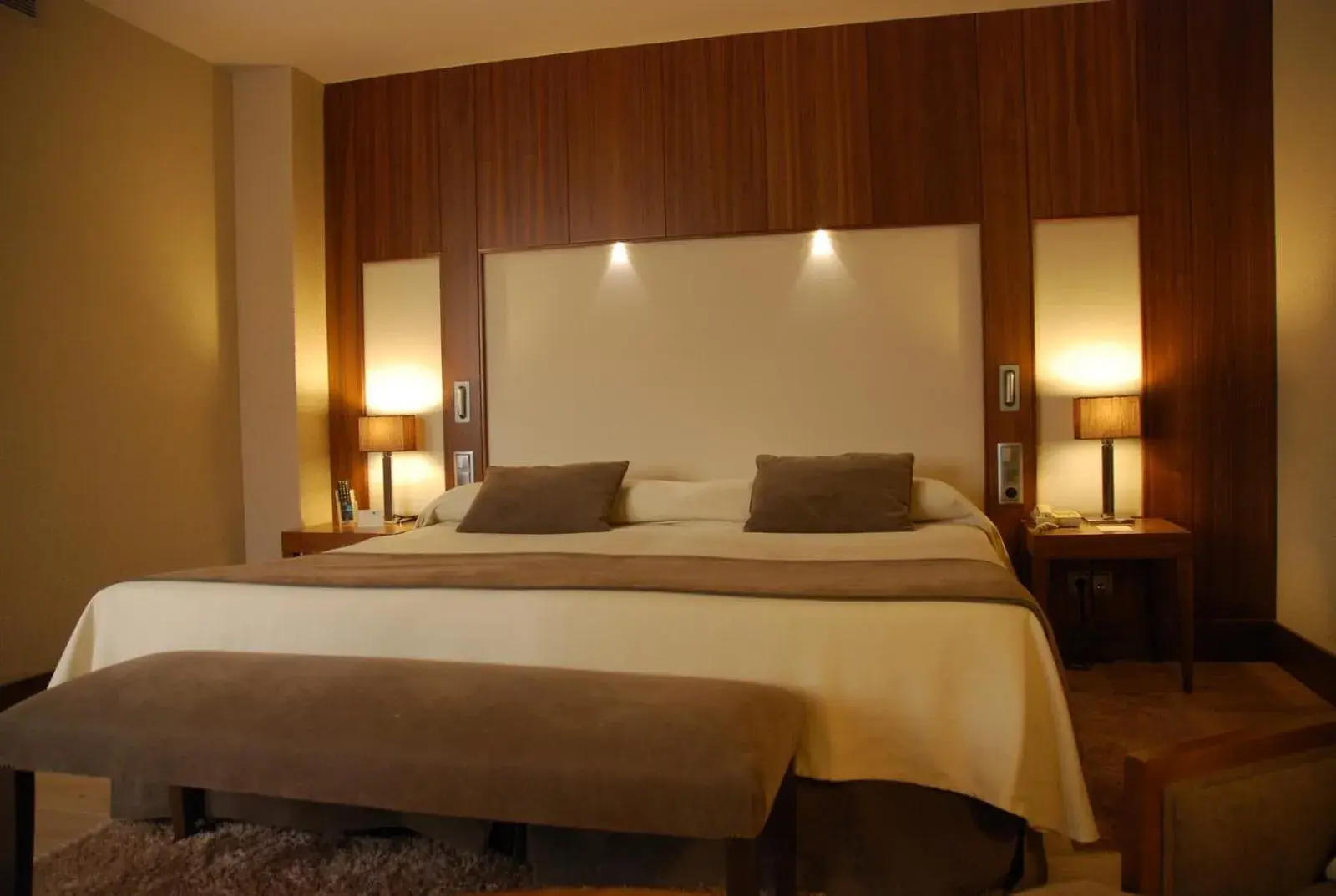 Photo of the whole room, Bed in Gran Hotel Balneario De Puente Viesgo Photo of the whole room, Bed in Gran Hotel Balneario De Puente Viesgo