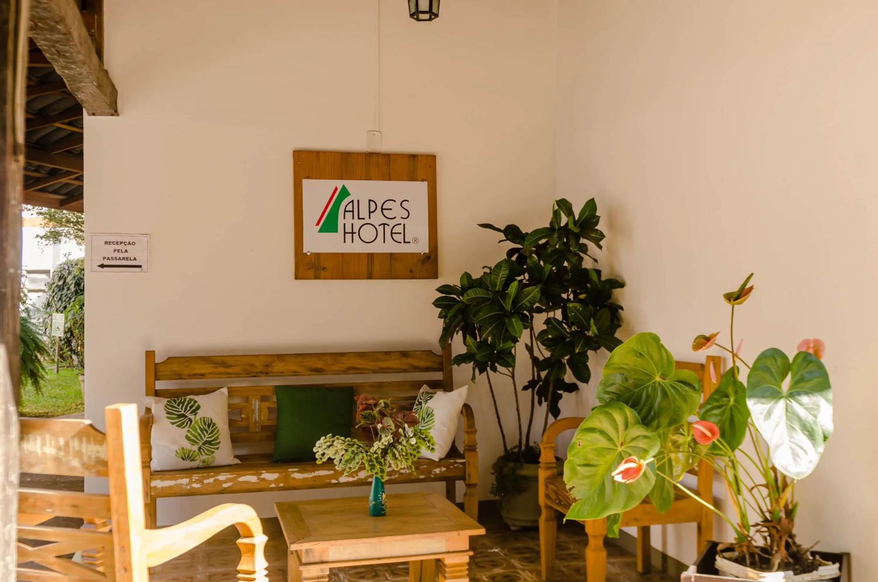 Seating area in Alpes Hotel