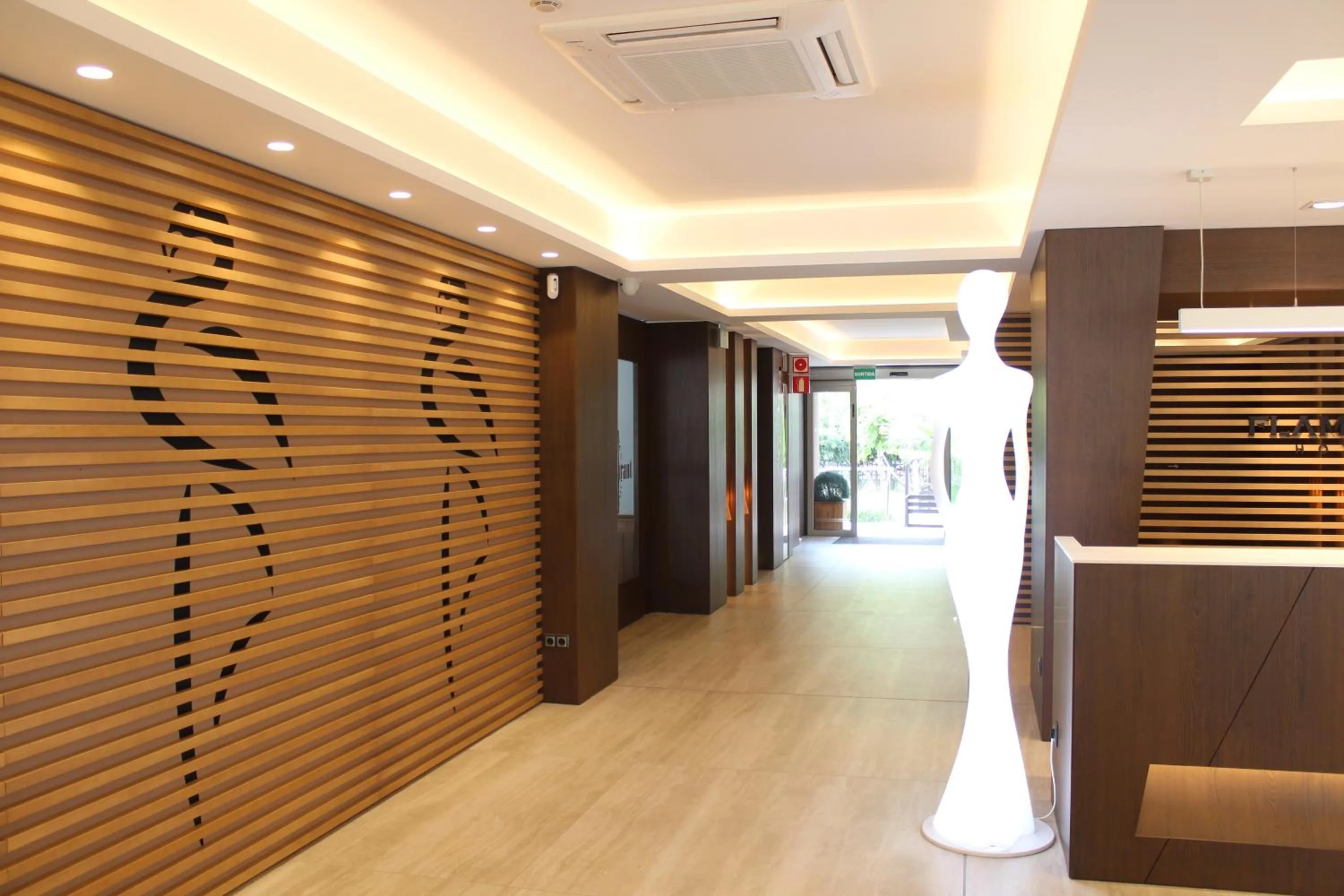 Lobby or reception in Checkin Flamingo