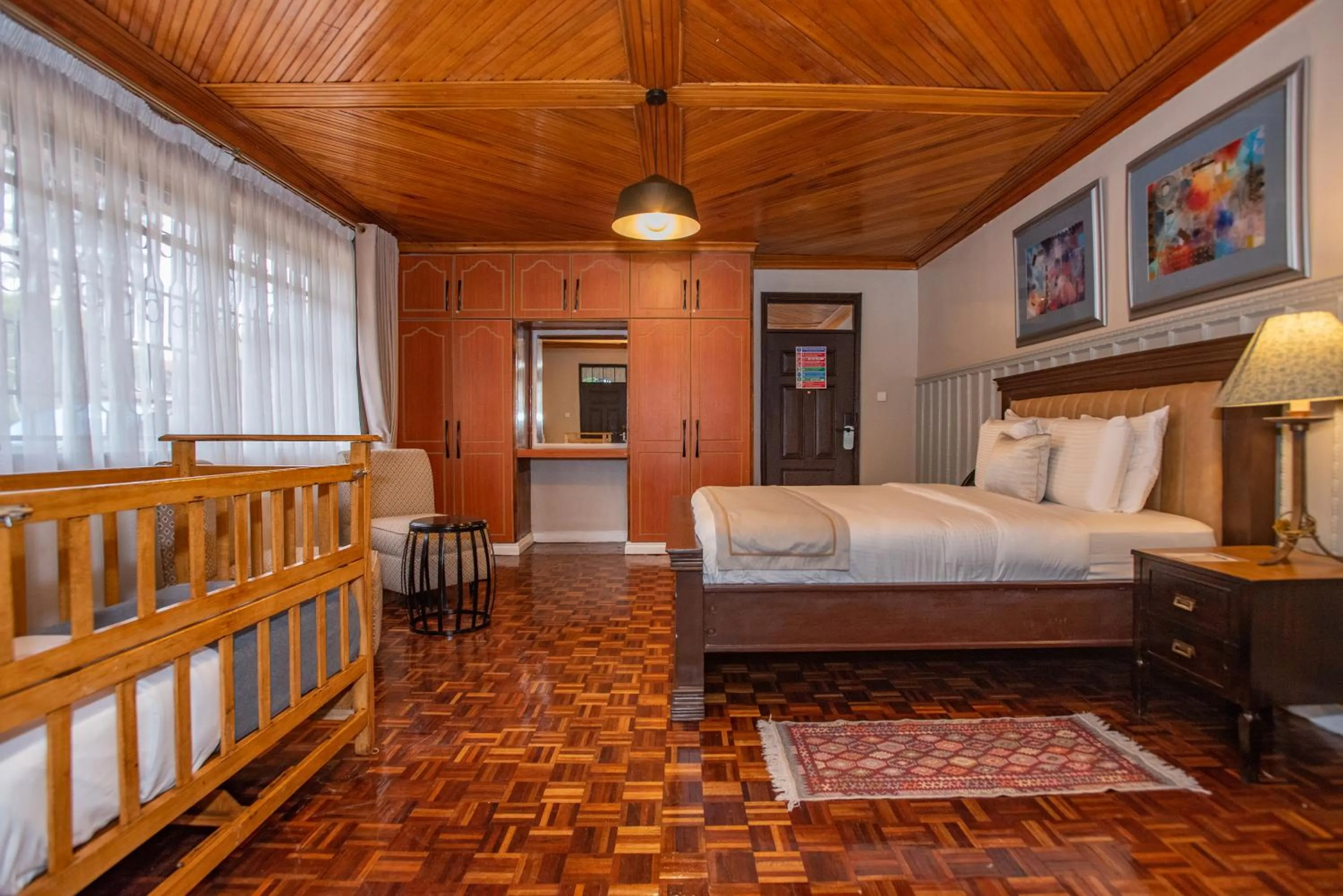 Bed in Cozy Stead Hotel - Garden House, Gigiri