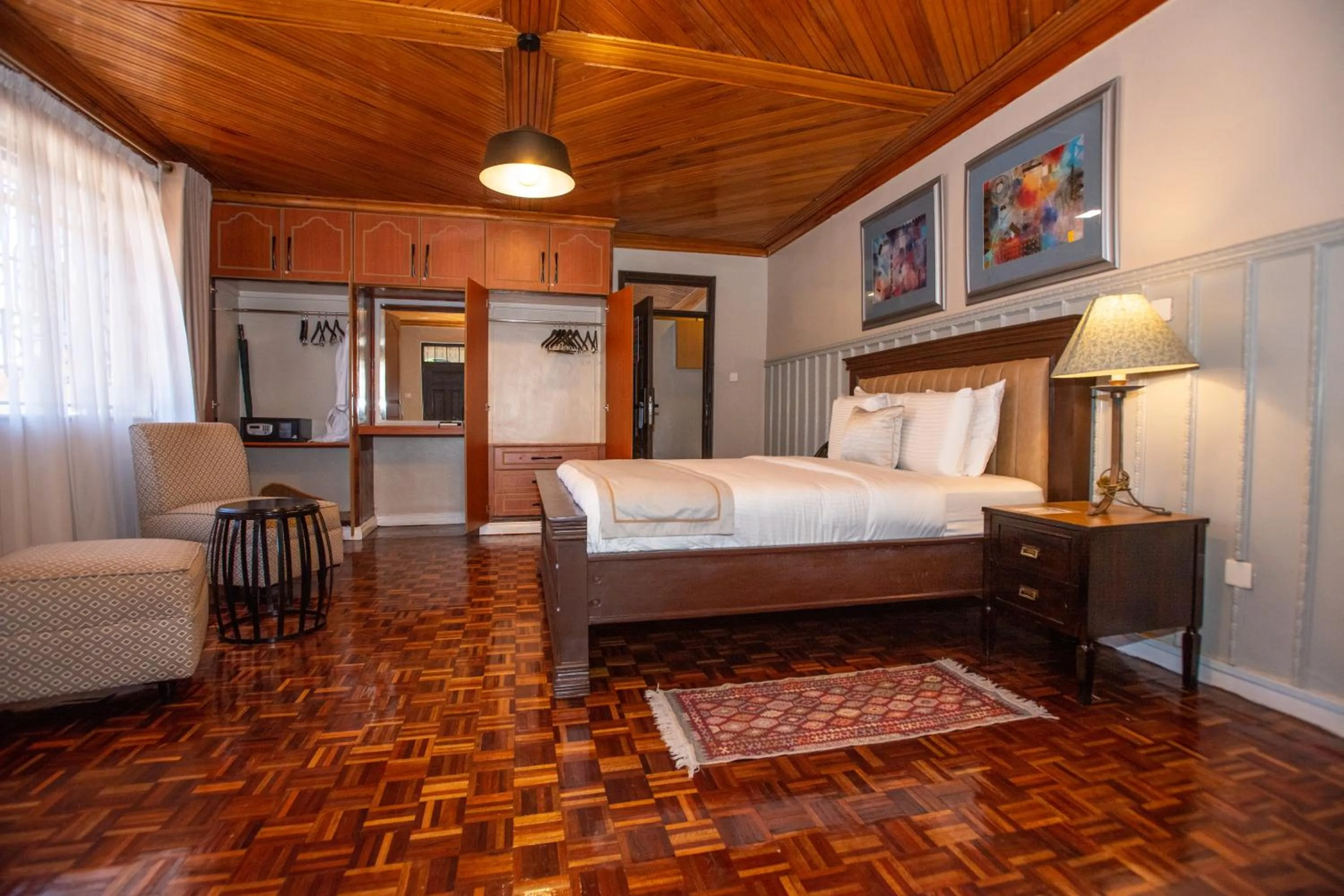 Bed in Cozy Stead Hotel - Garden House, Gigiri