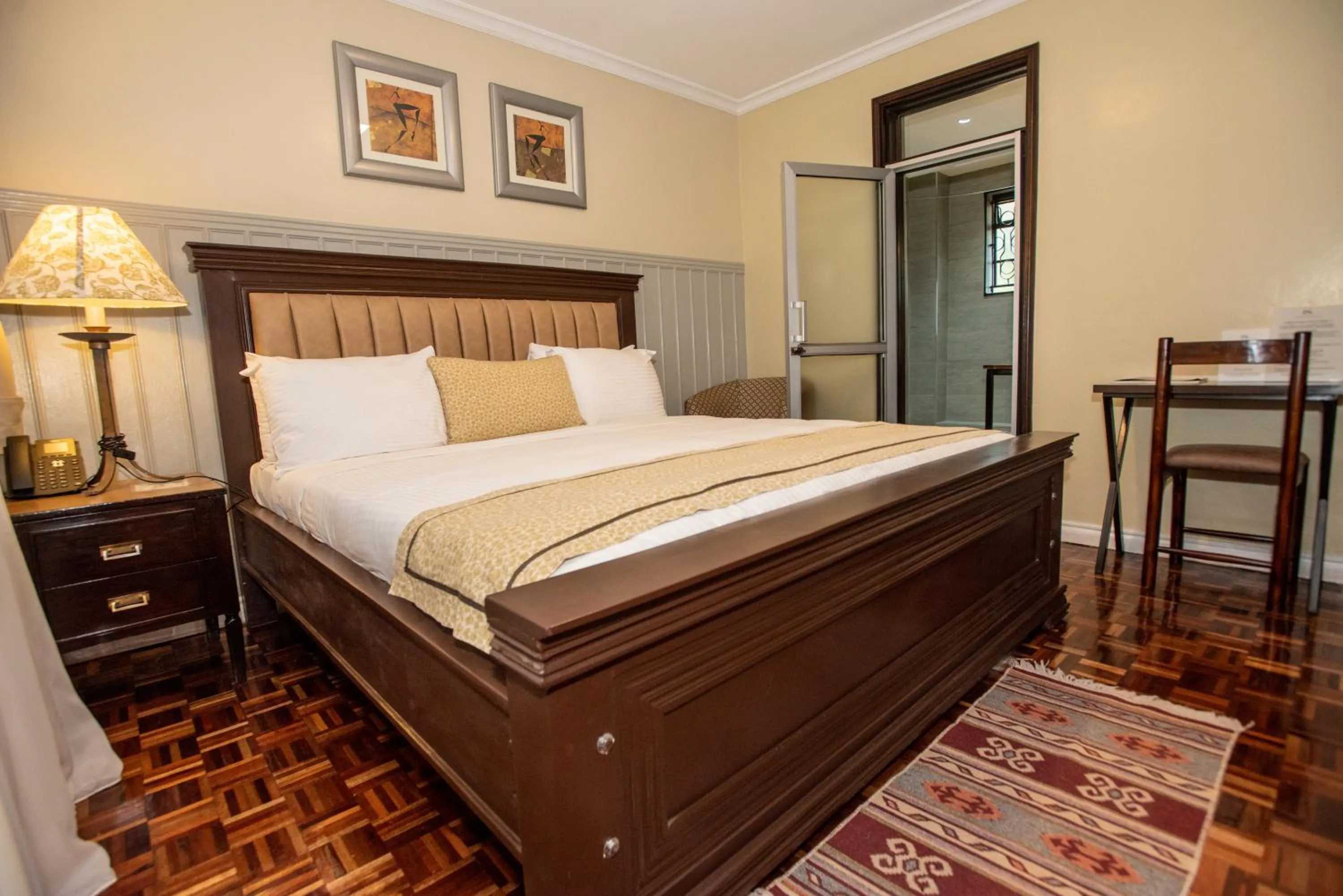 Bed in Cozy Stead Hotel - Garden House, Gigiri
