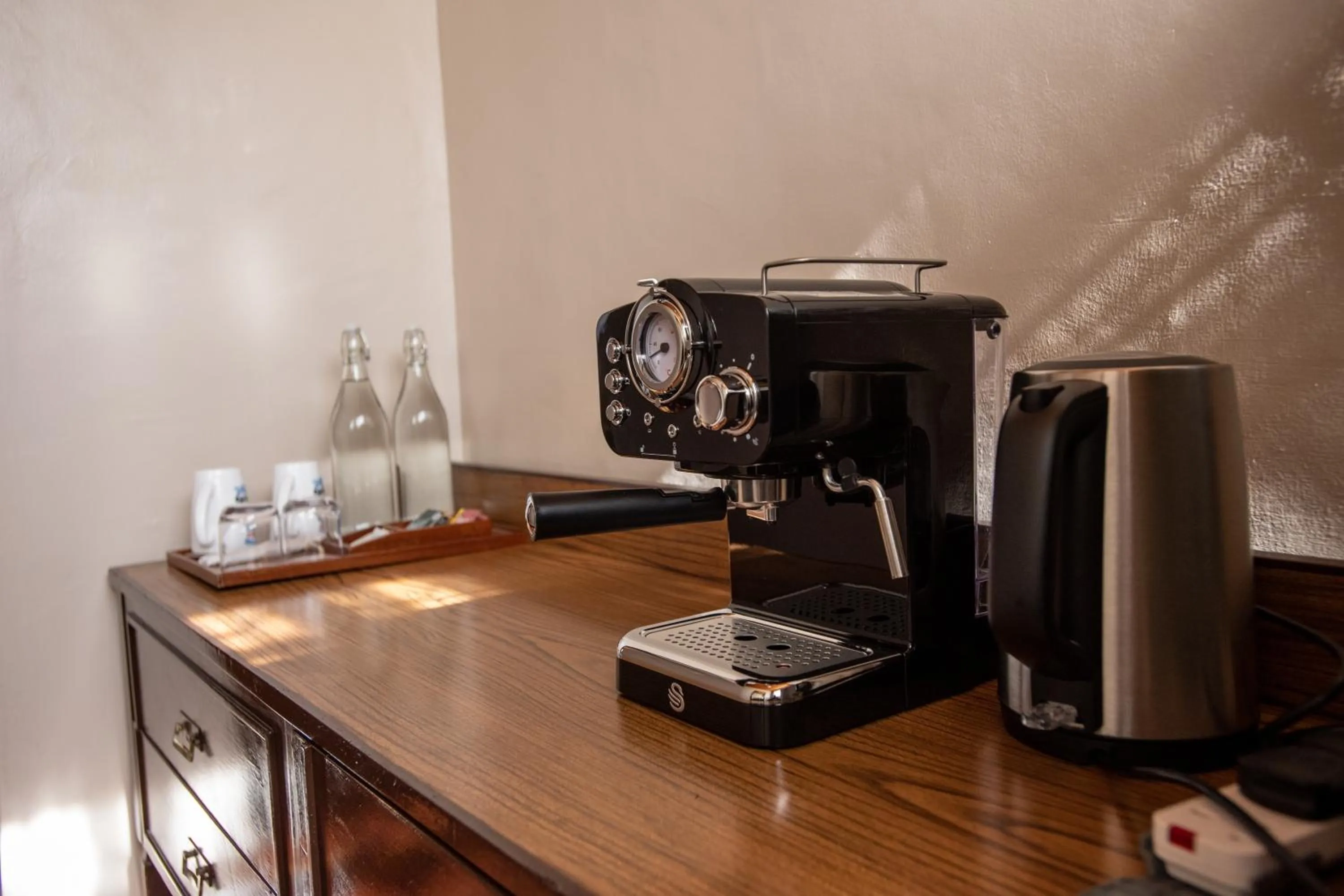 Coffee/tea facilities in Cozy Stead Hotel - Garden House, Gigiri