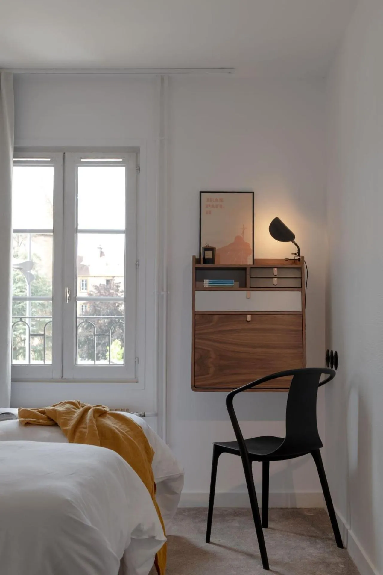 Photo of the whole room, Bed in Hôtel Le Prieuré