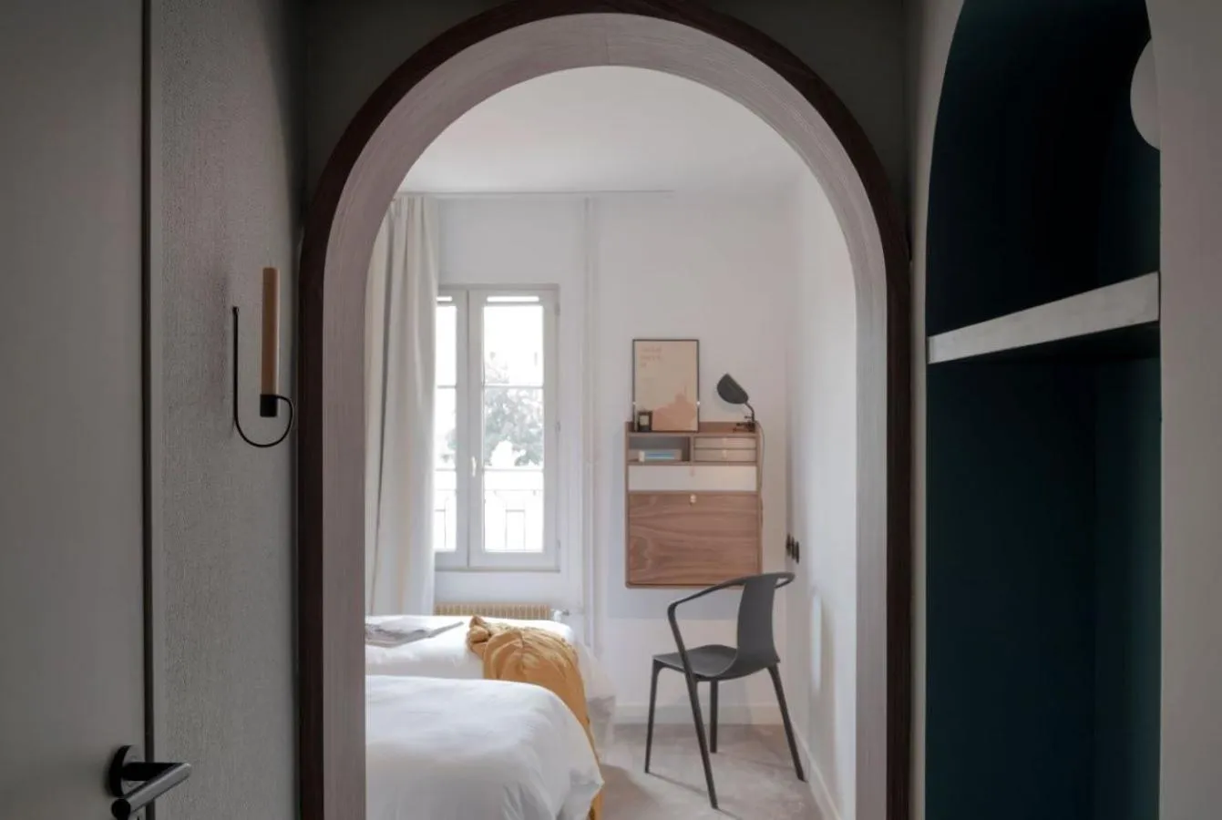 Photo of the whole room, Bed in Hôtel Le Prieuré