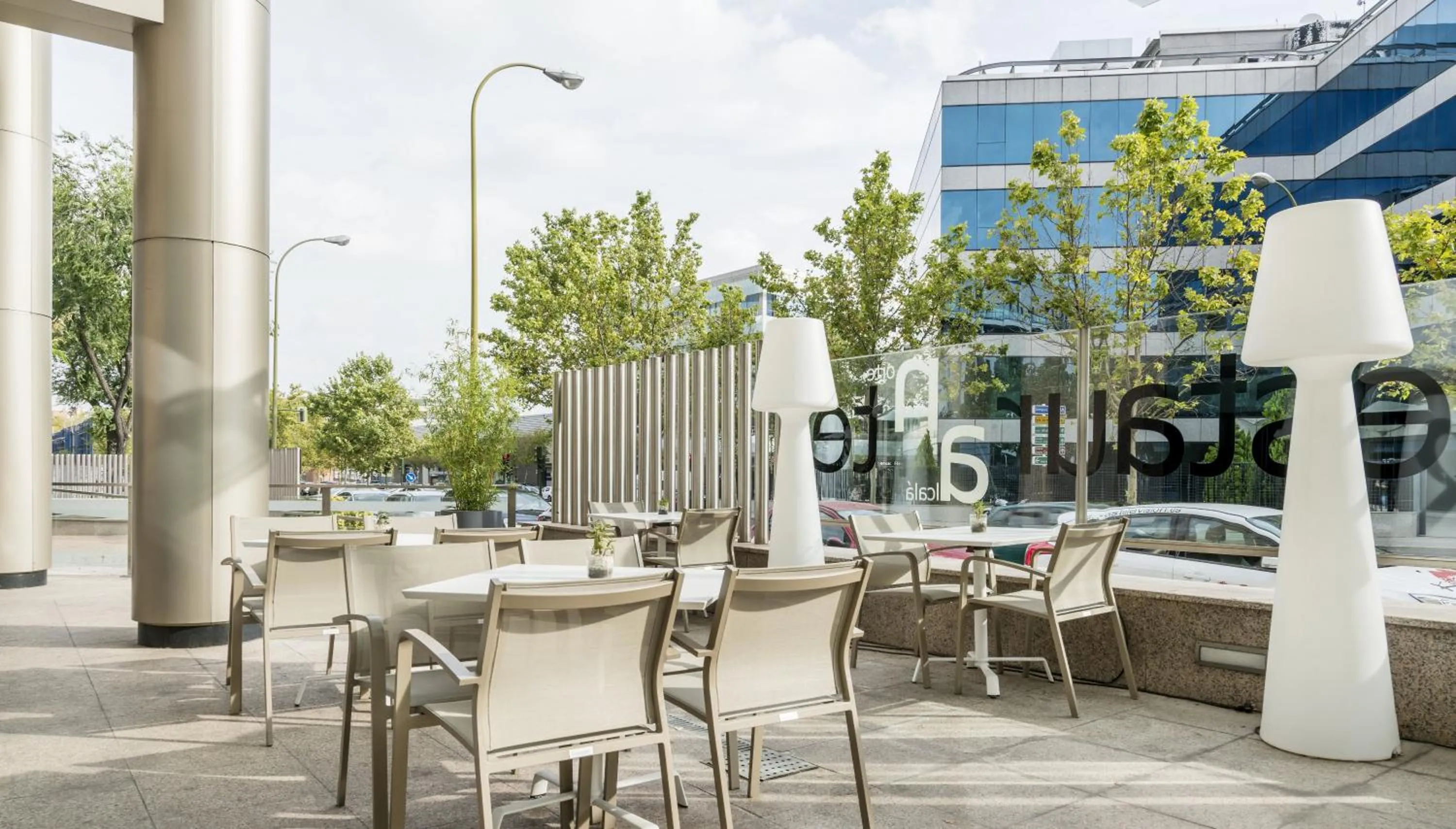 Balcony/Terrace in Ilunion Alcalá Norte